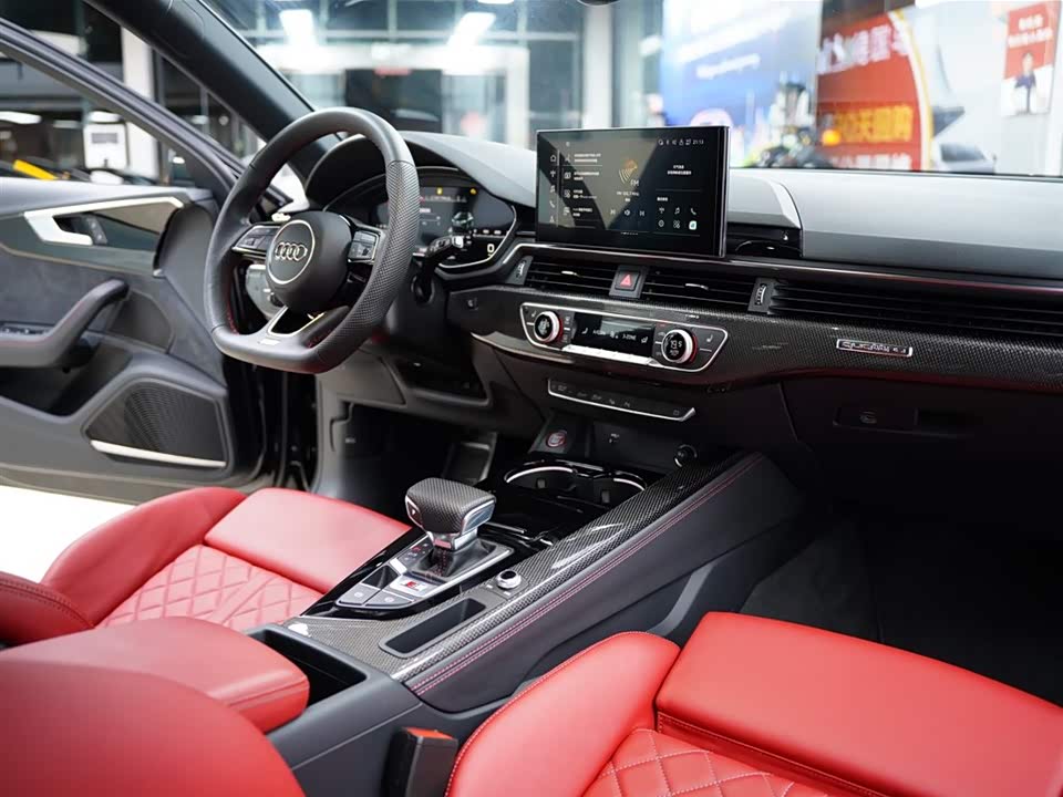 Audi S4 Audi S4