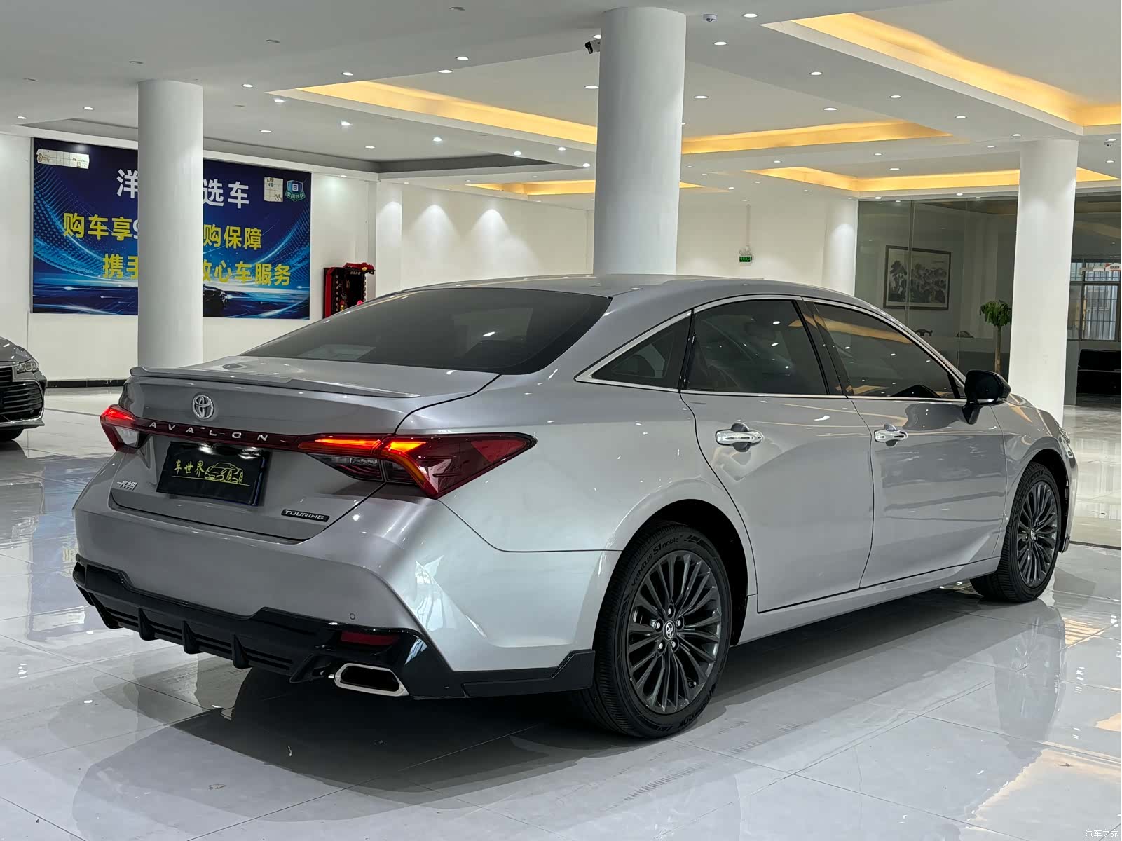 Toyota Avalon, 2021 4