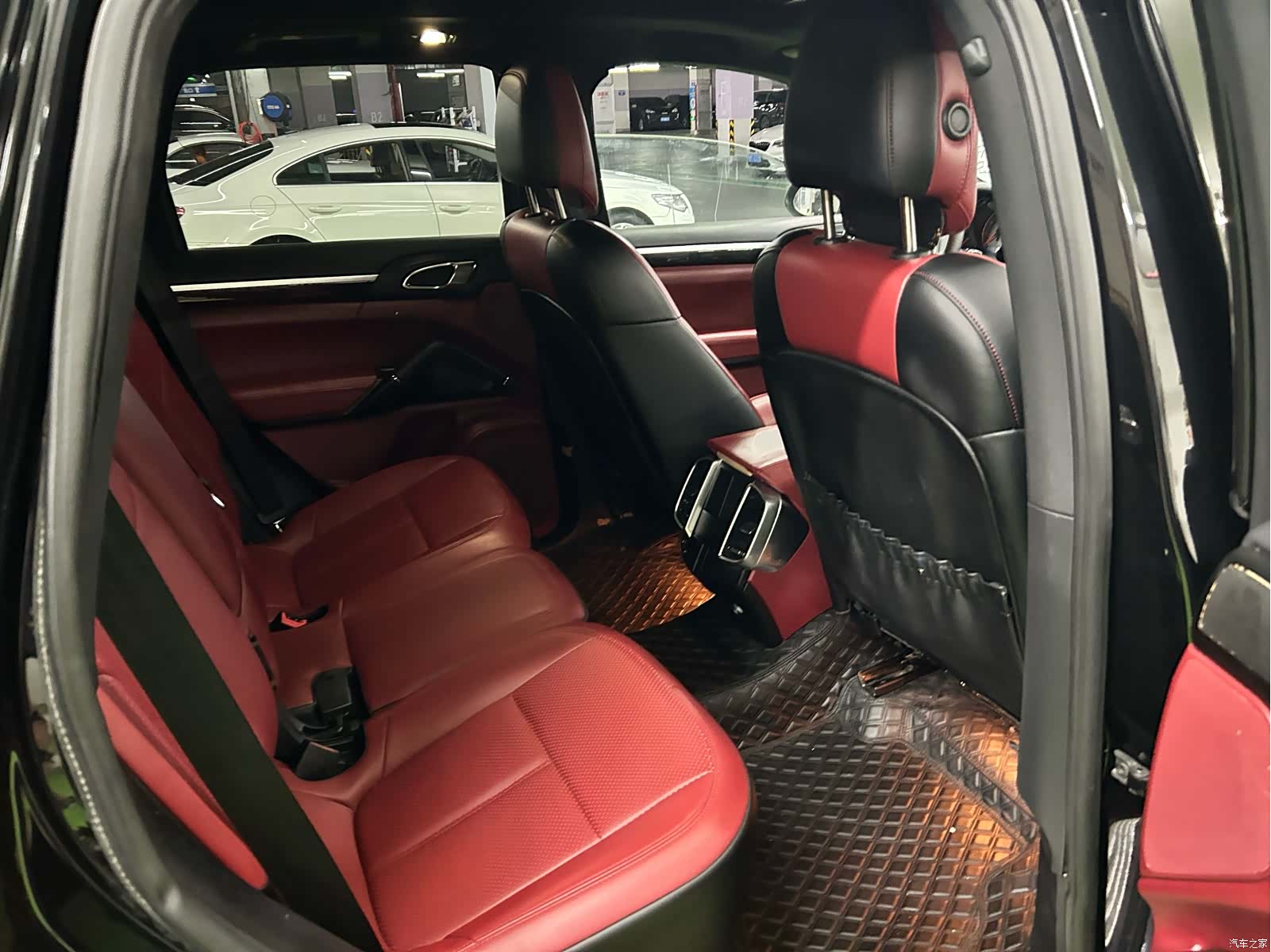 Porsche Cayenne, 2012 16