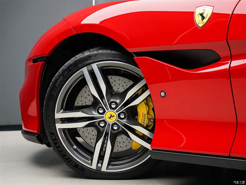 Ferrari Portofino, 2023 11