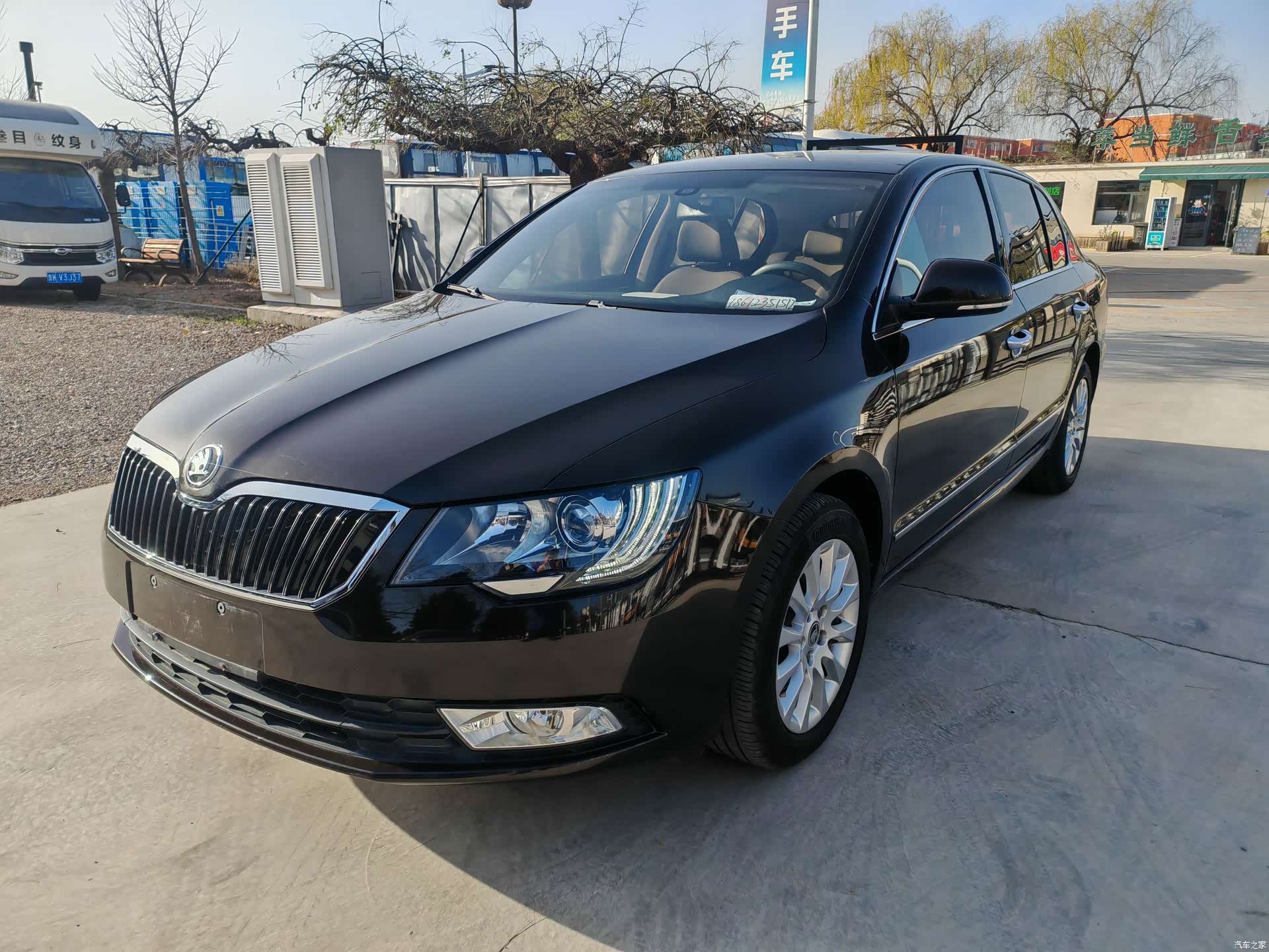 Skoda Superb, 2014 1