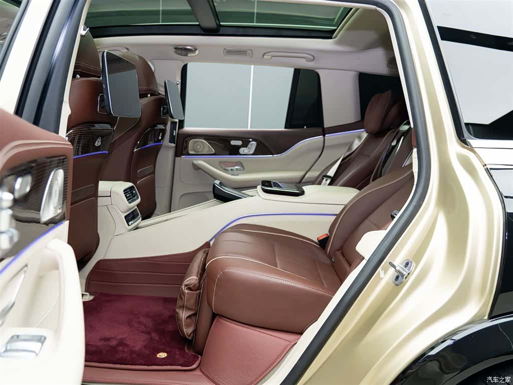 Maybach GLS, 2024 11