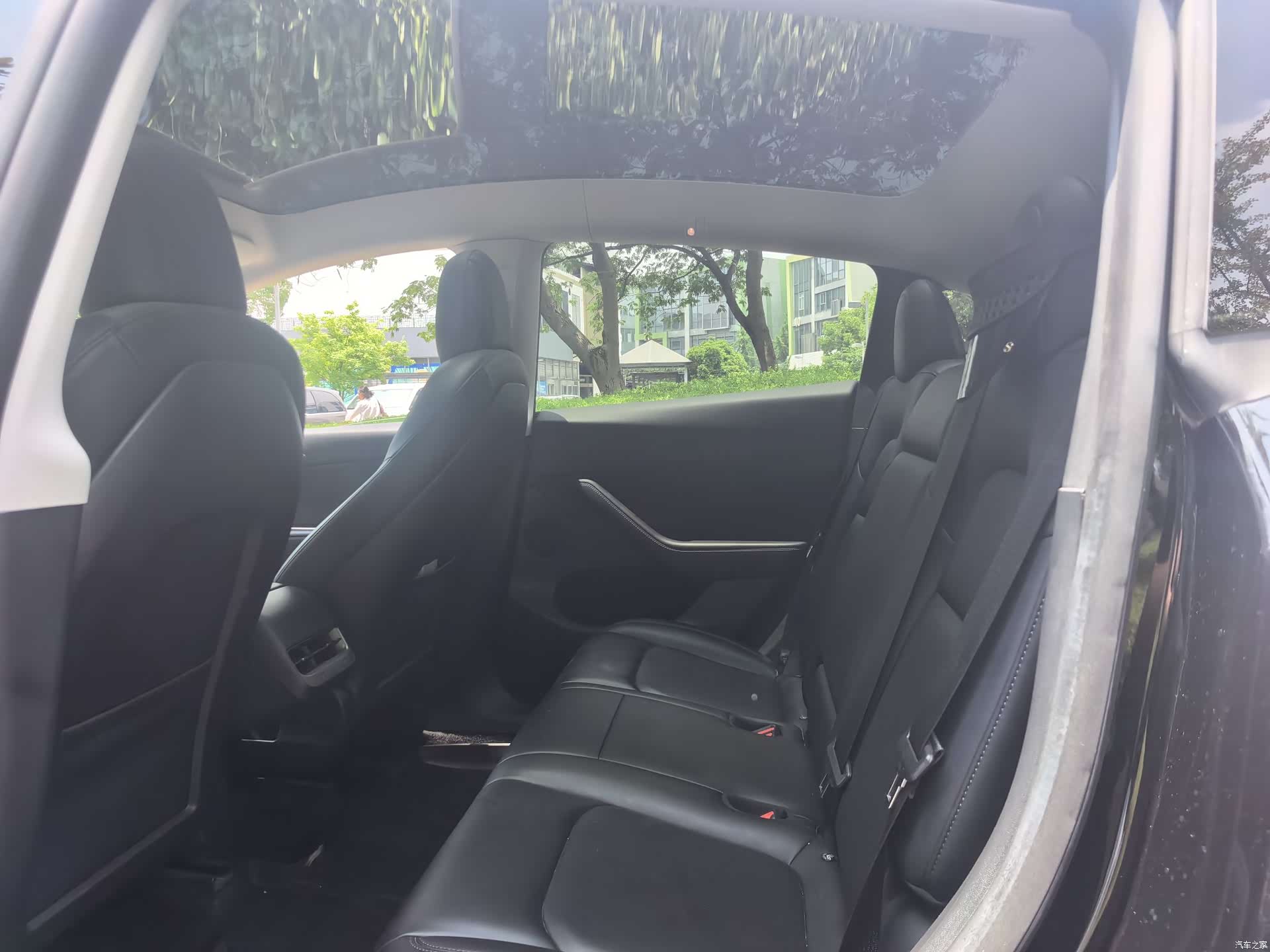 Tesla Model Y, 2022 8