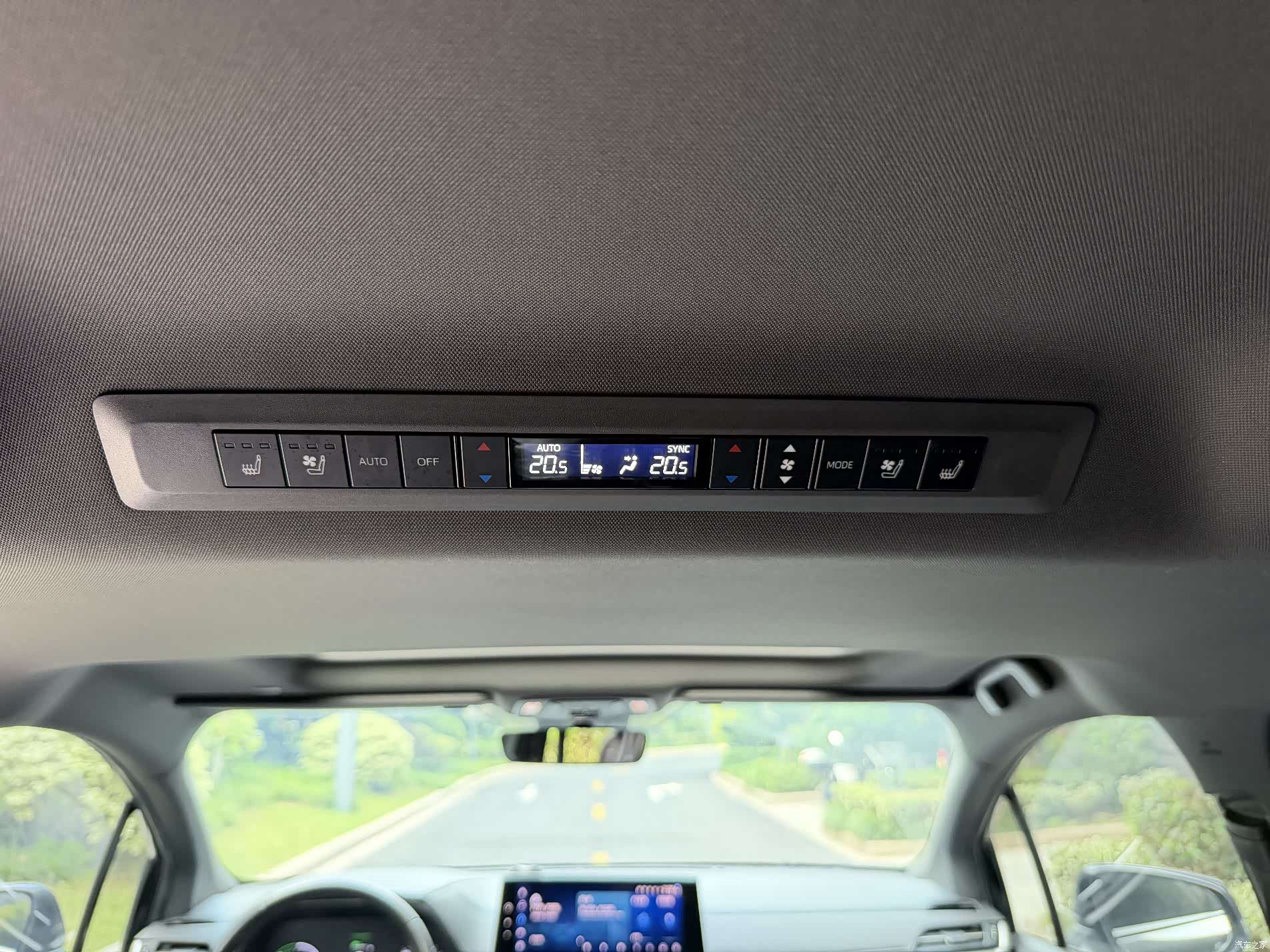 Toyota Sienna, 2023 16