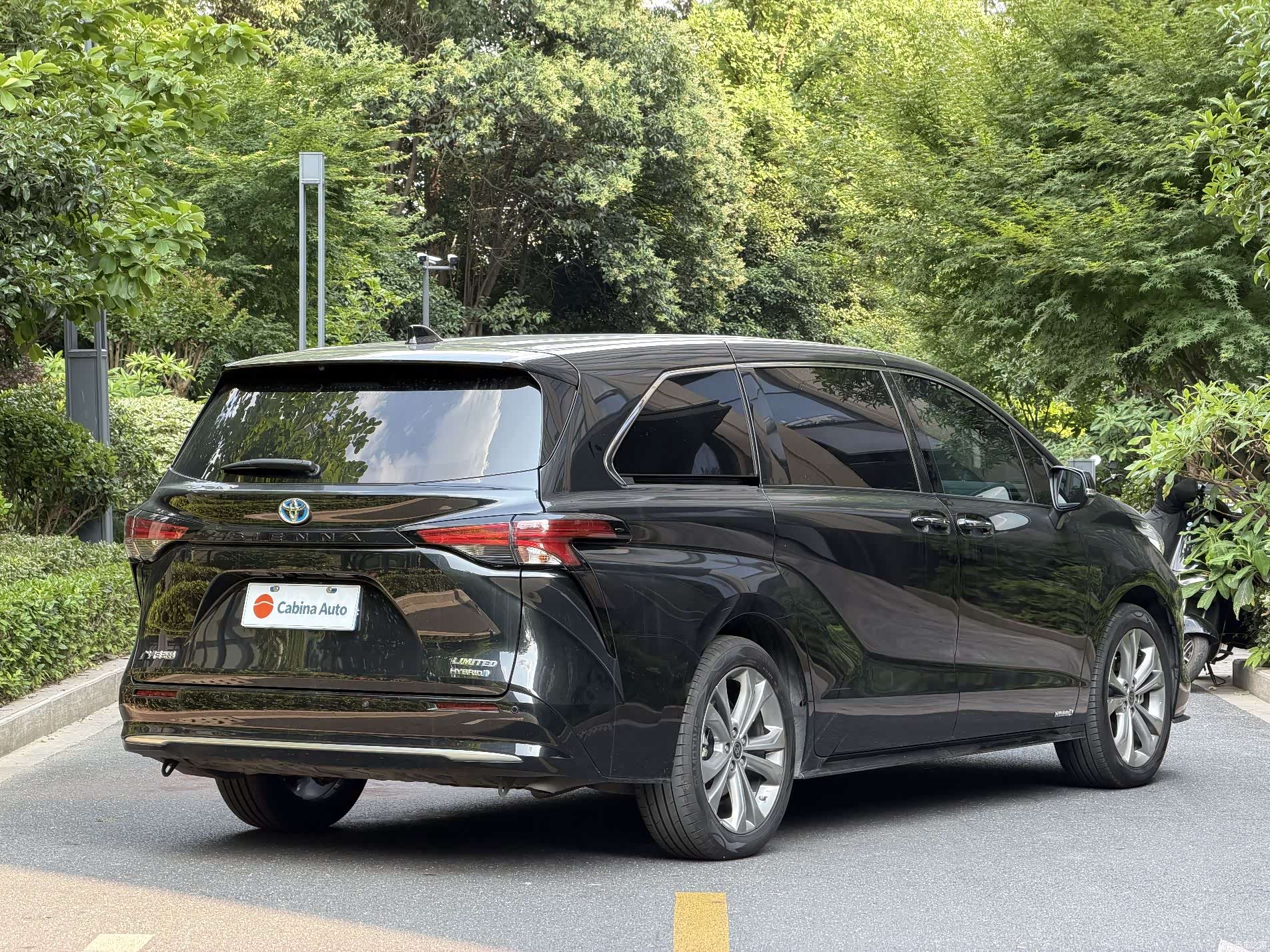 Toyota Sienna, 2023 4
