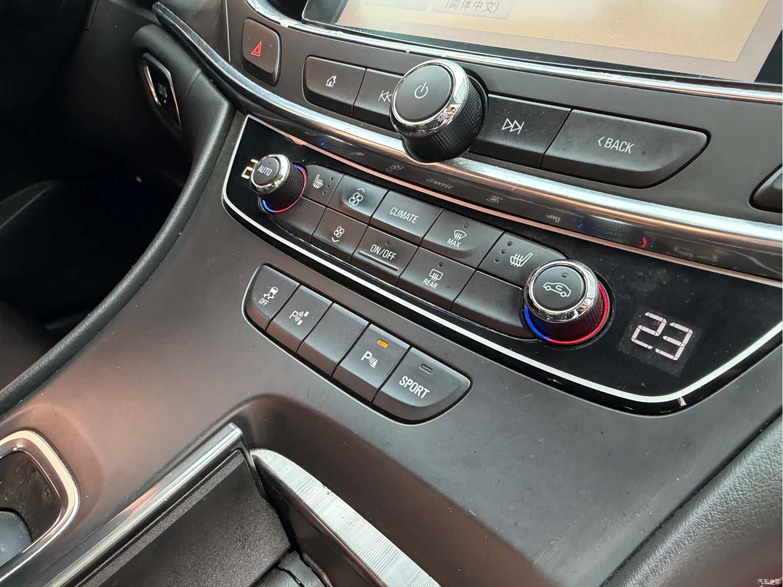 Buick LaCrosse, 2017 13