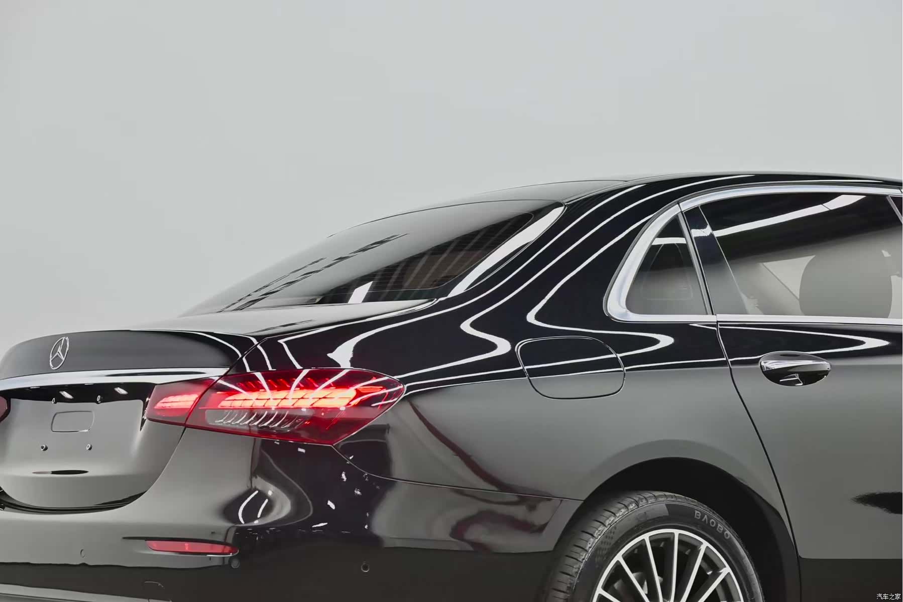 Mercedes-Benz E-Class, 2023 8