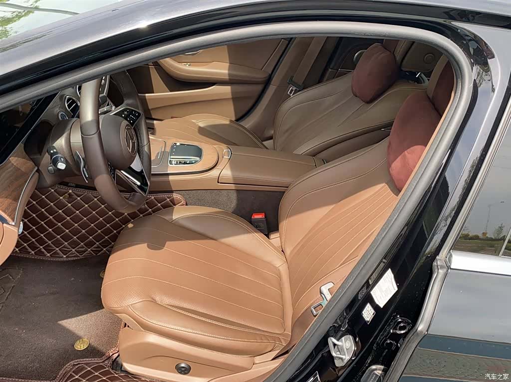 Mercedes-Benz E-Class, 2023 9