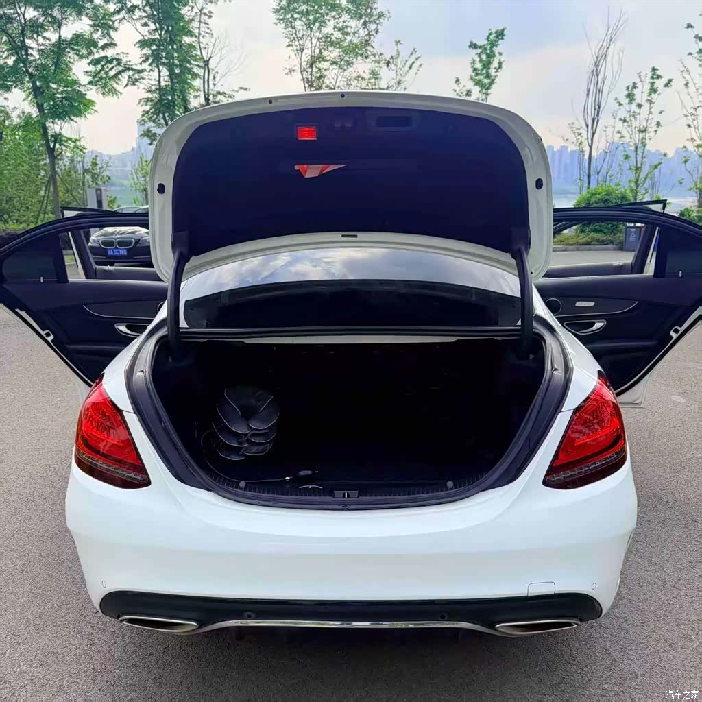 Mercedes-Benz C-Class, 2018 12