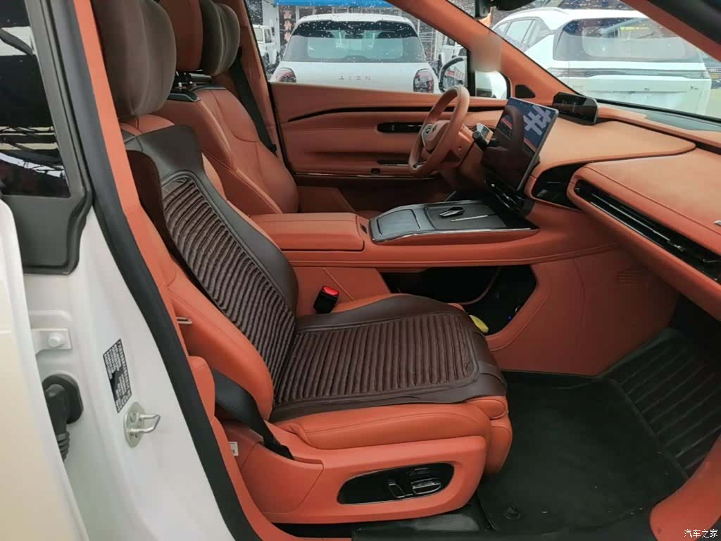 Hyper HT, 2025 25