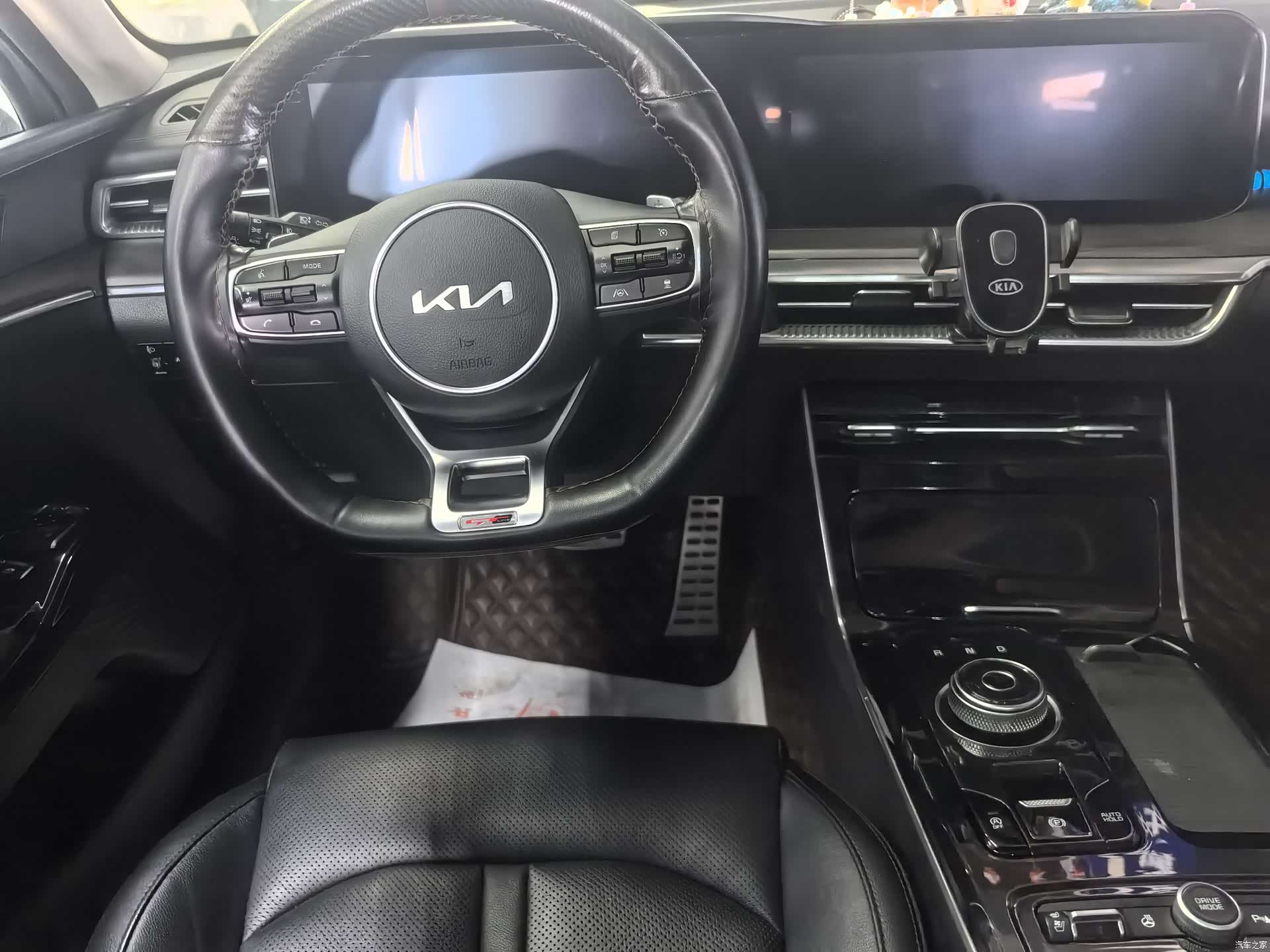 Kia K5, 2022 10