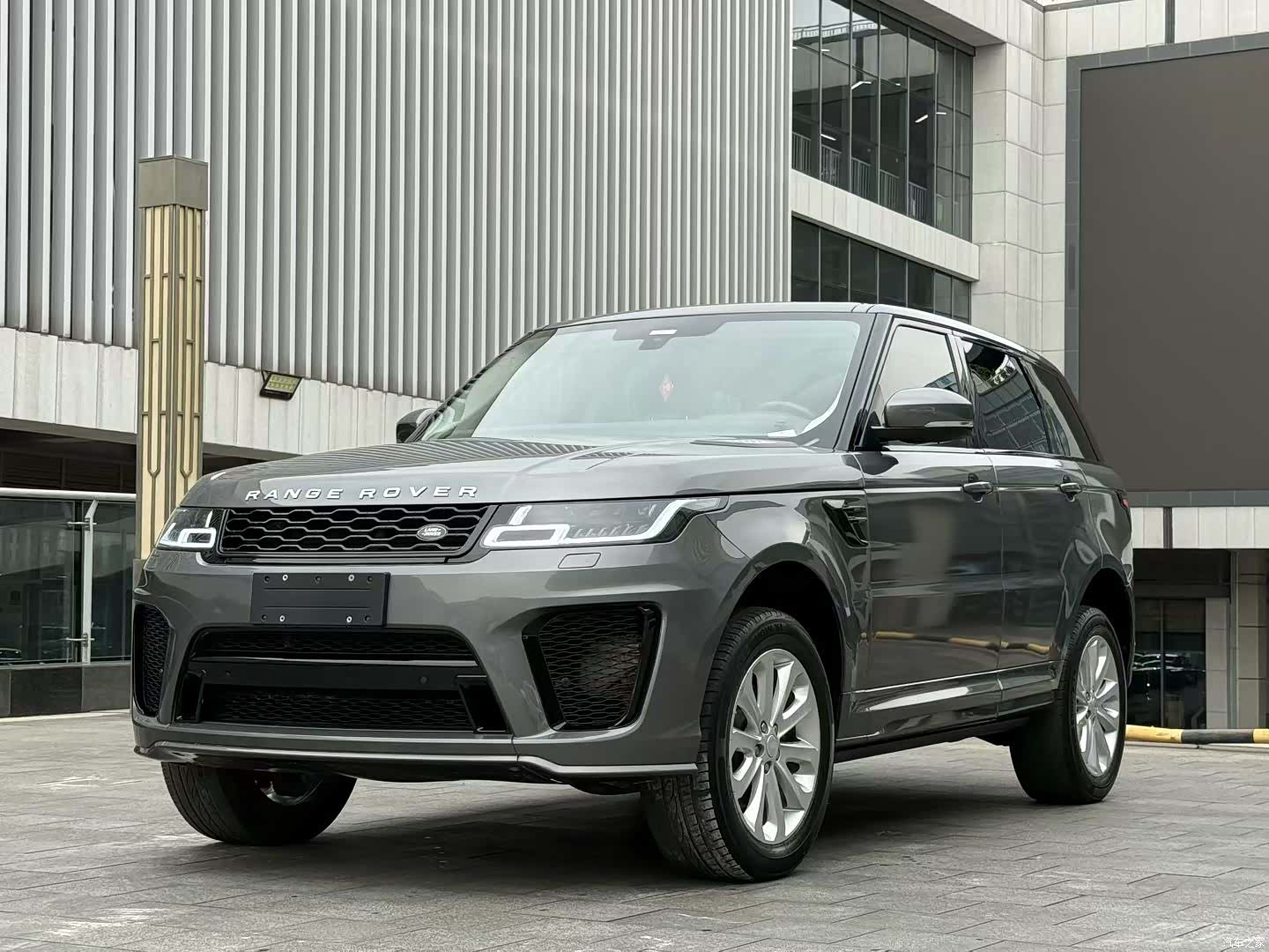Land Rover Range Rover, 2015 1