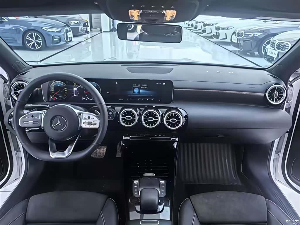 Mercedes-Benz A-Class, 2020 4