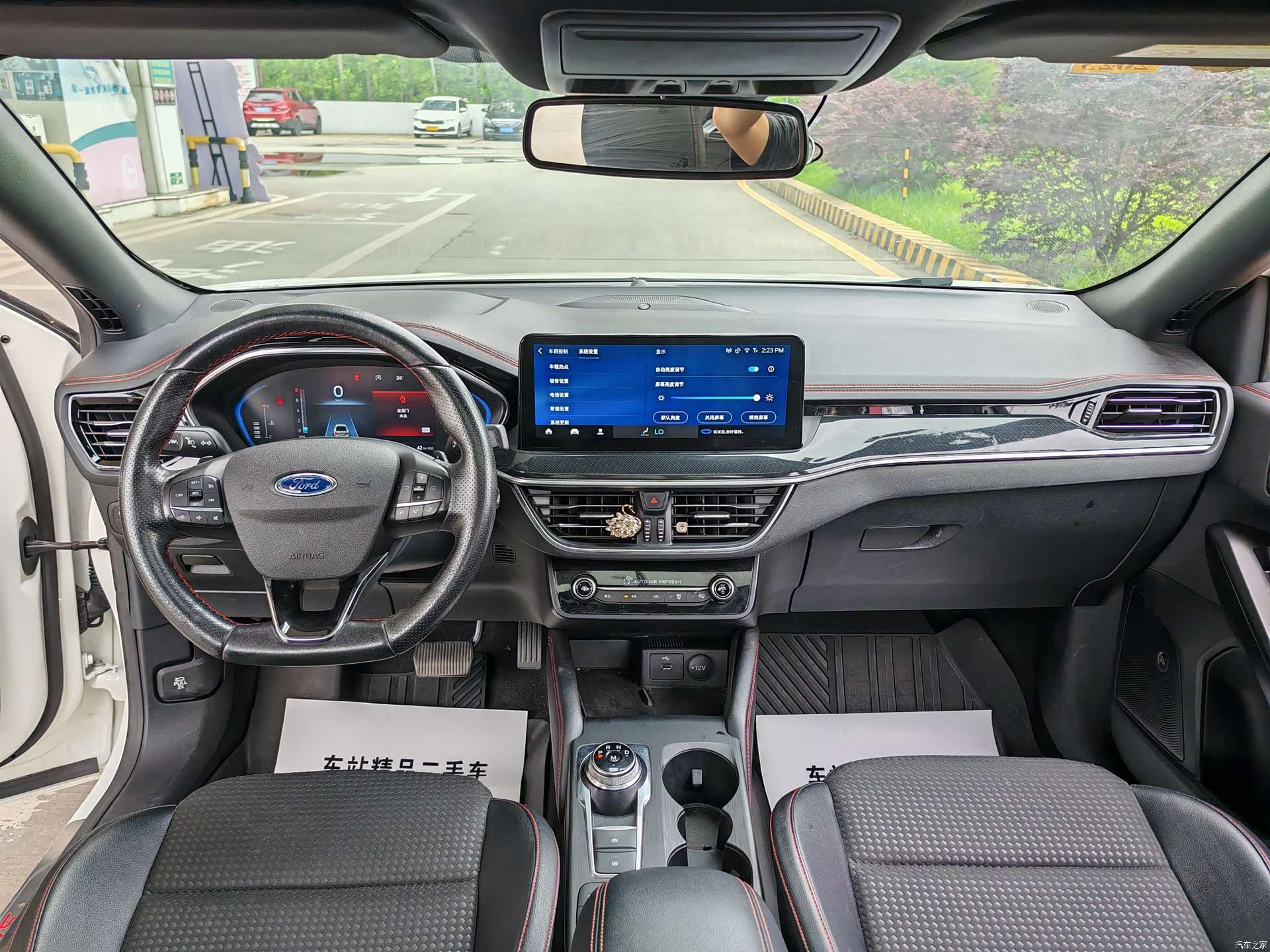 Ford Focus, 2021 все фото