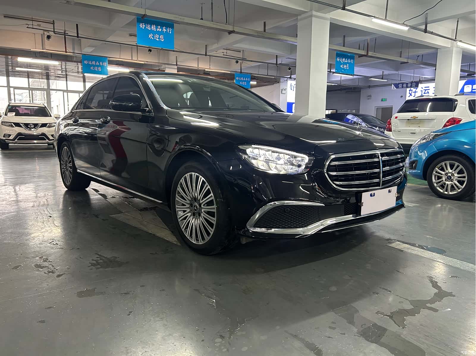 Mercedes-Benz E-Class, 2023 3