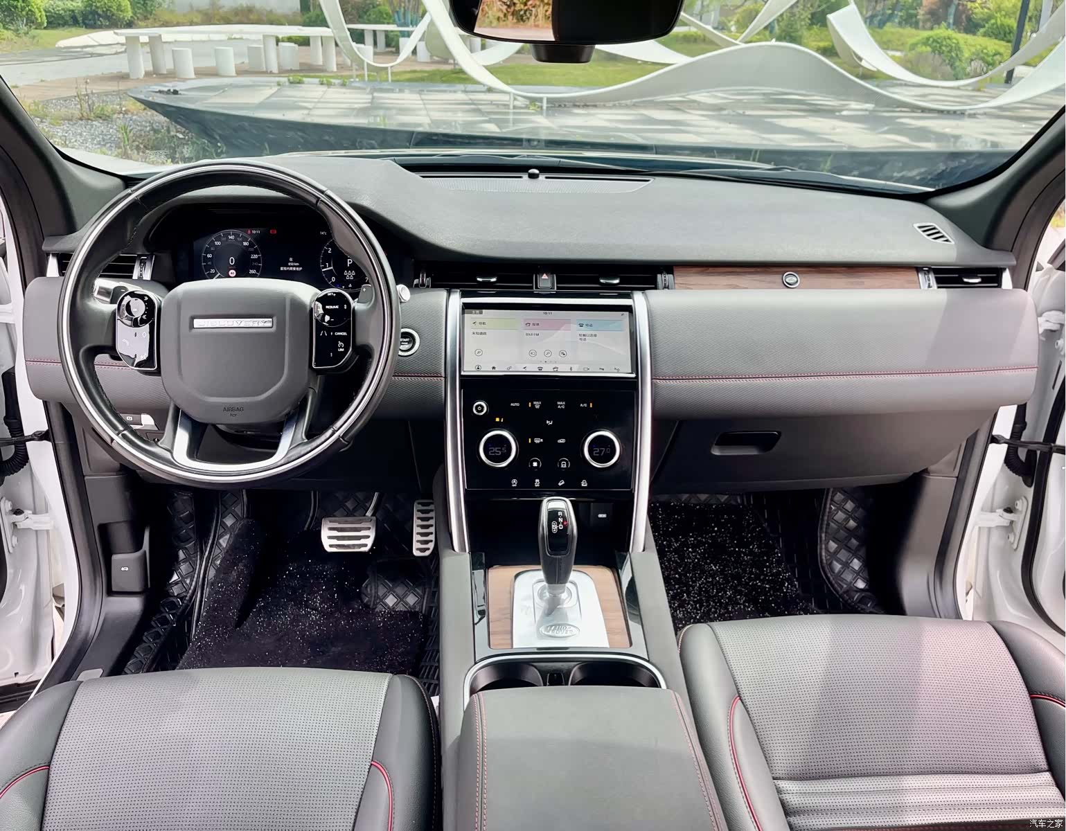 Land Rover Discovery, 2020 13