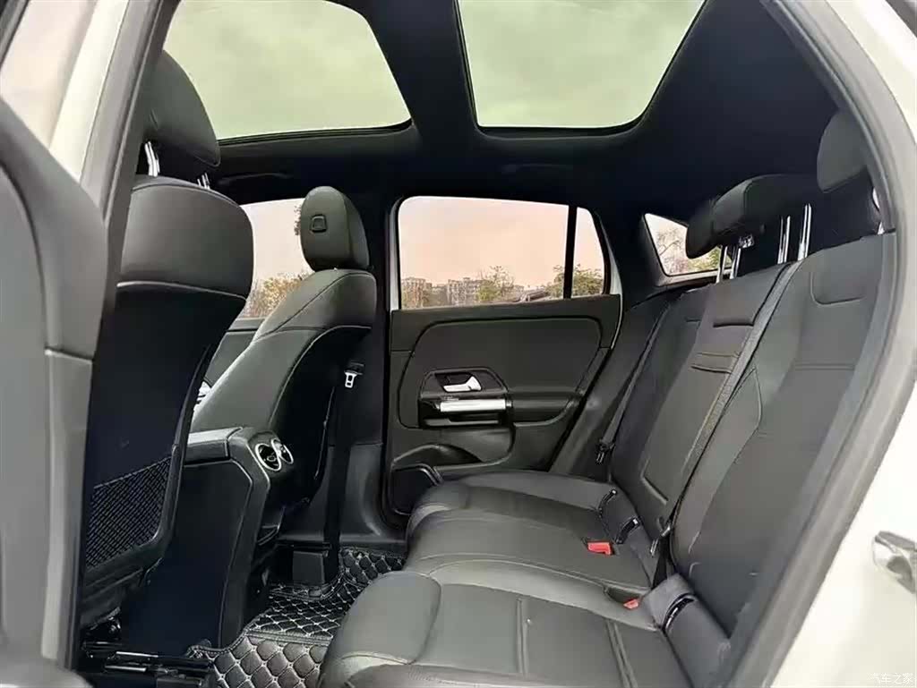 Mercedes-Benz GLA, 2020 все фото