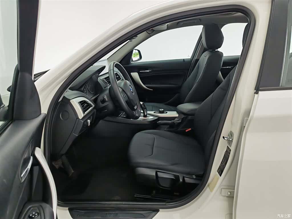BMW 1 Series, 2012 10
