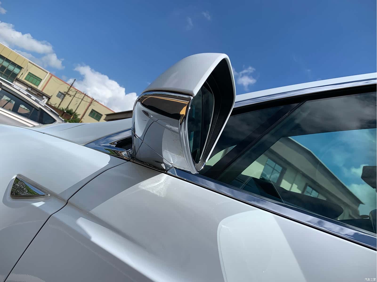 Tesla Model X, 2016 13
