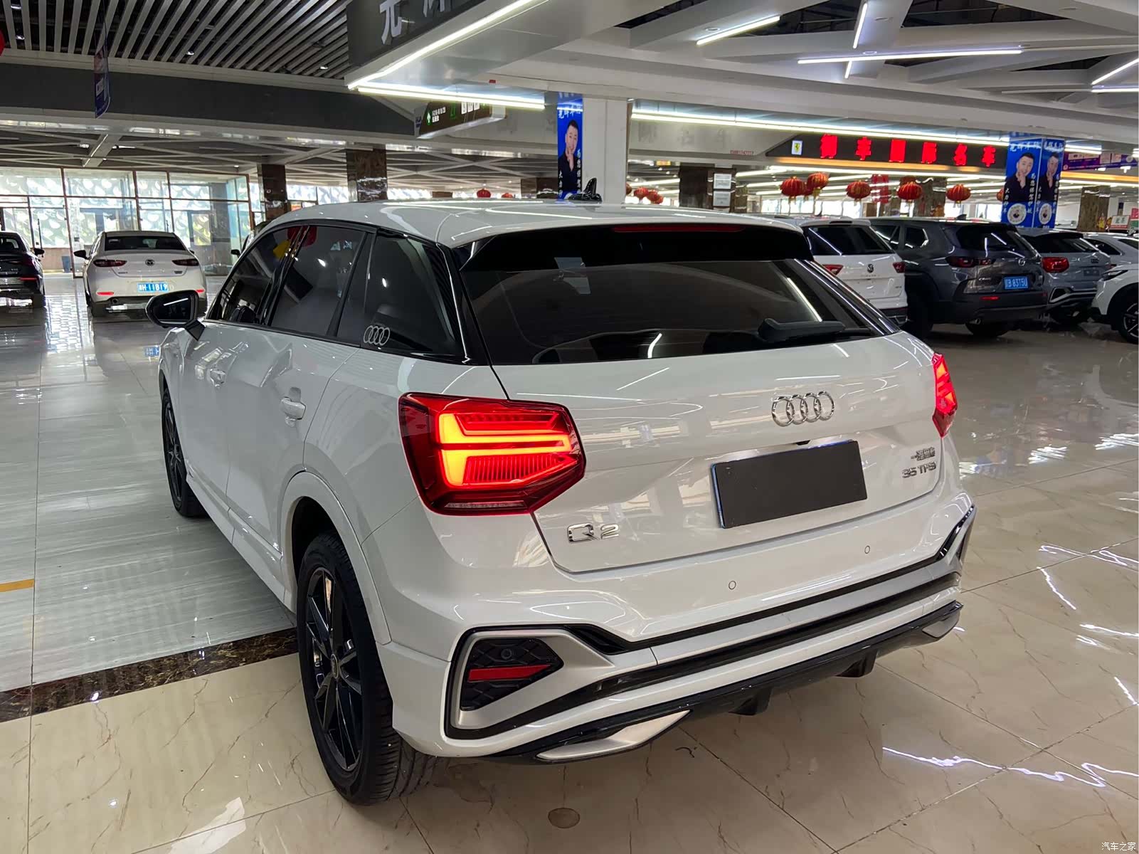Audi Q2L, 2021 6