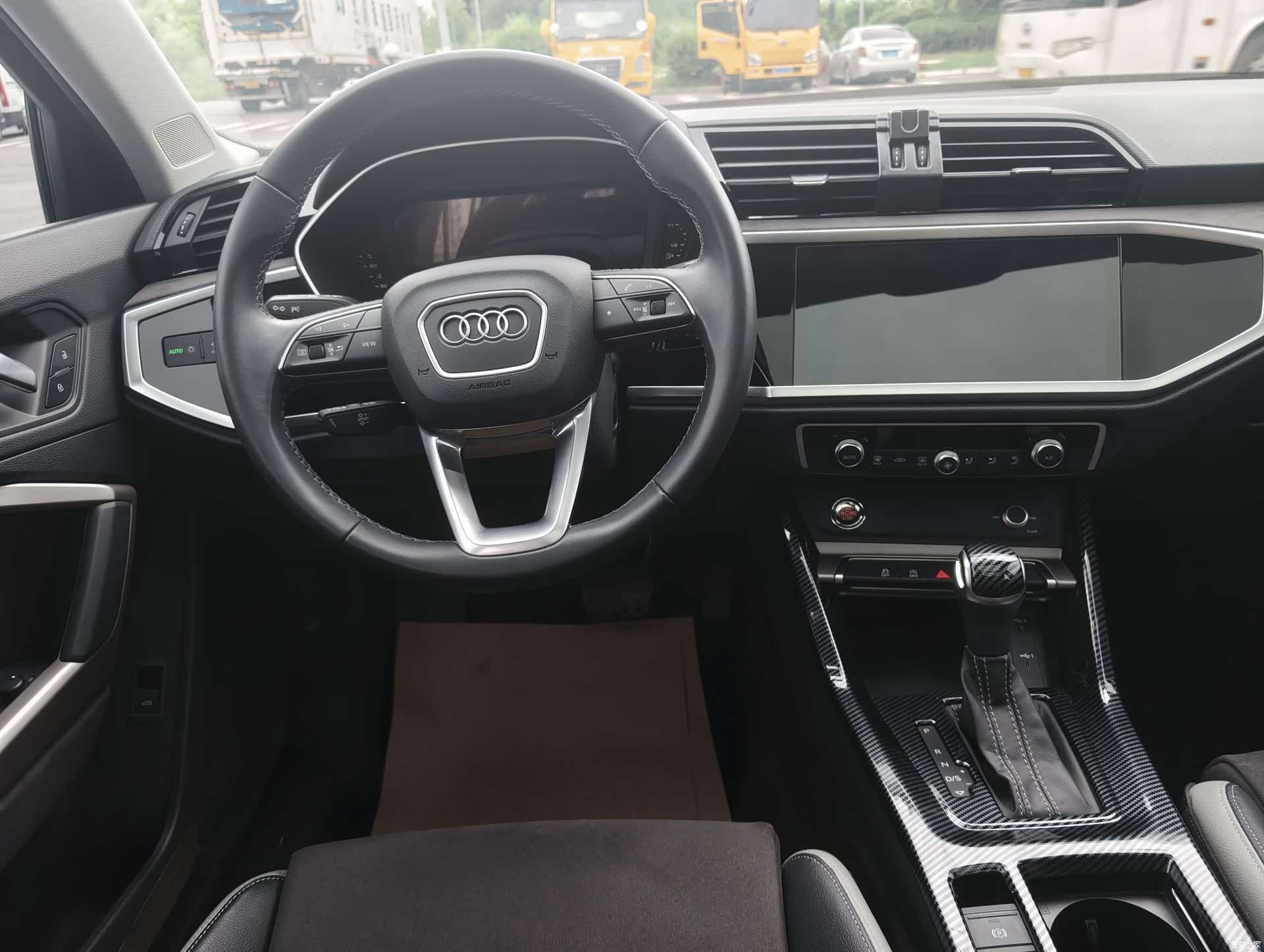 Audi Q3, 2022 13