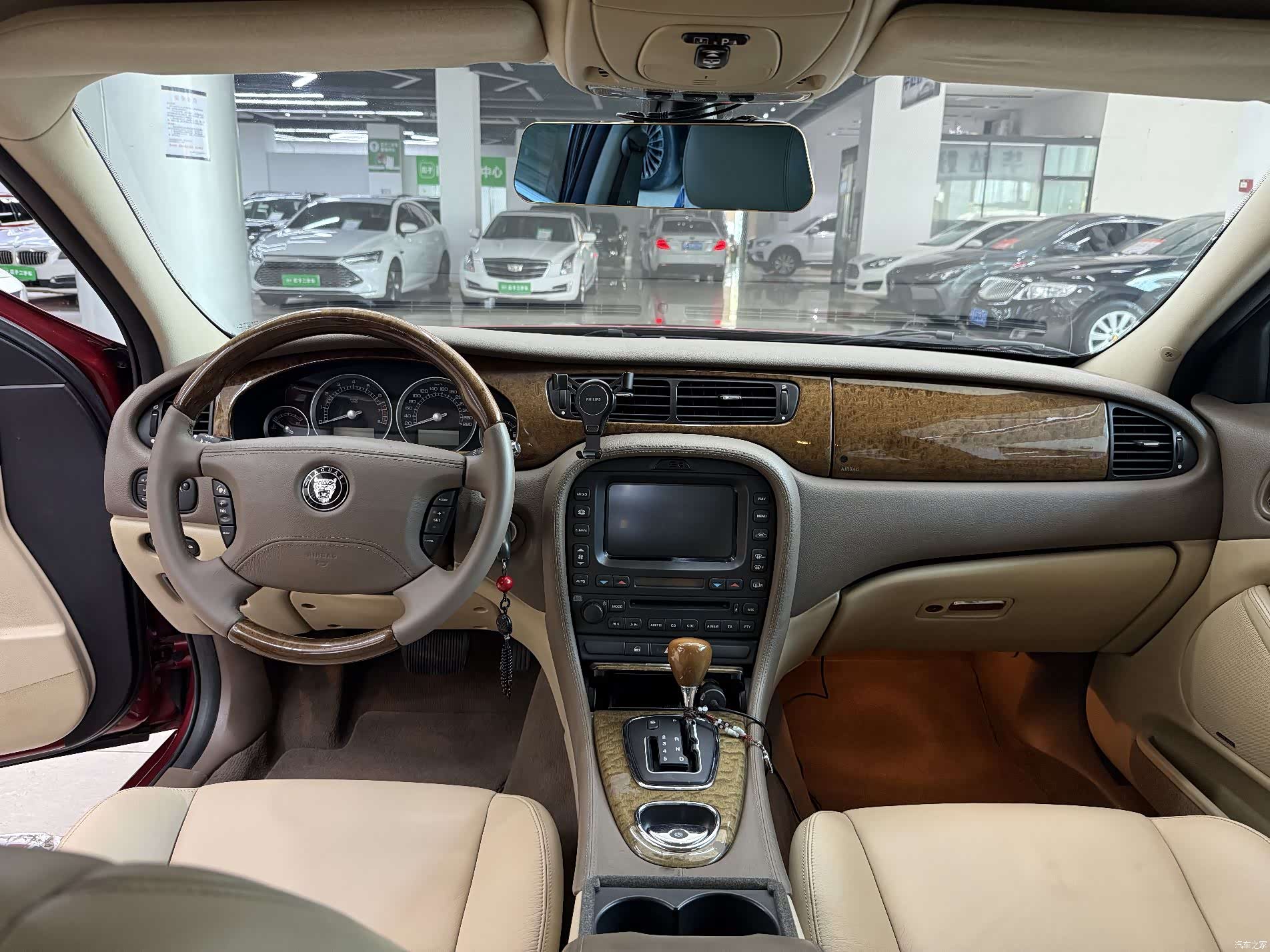 Jaguar S-TYPE, 2008 13
