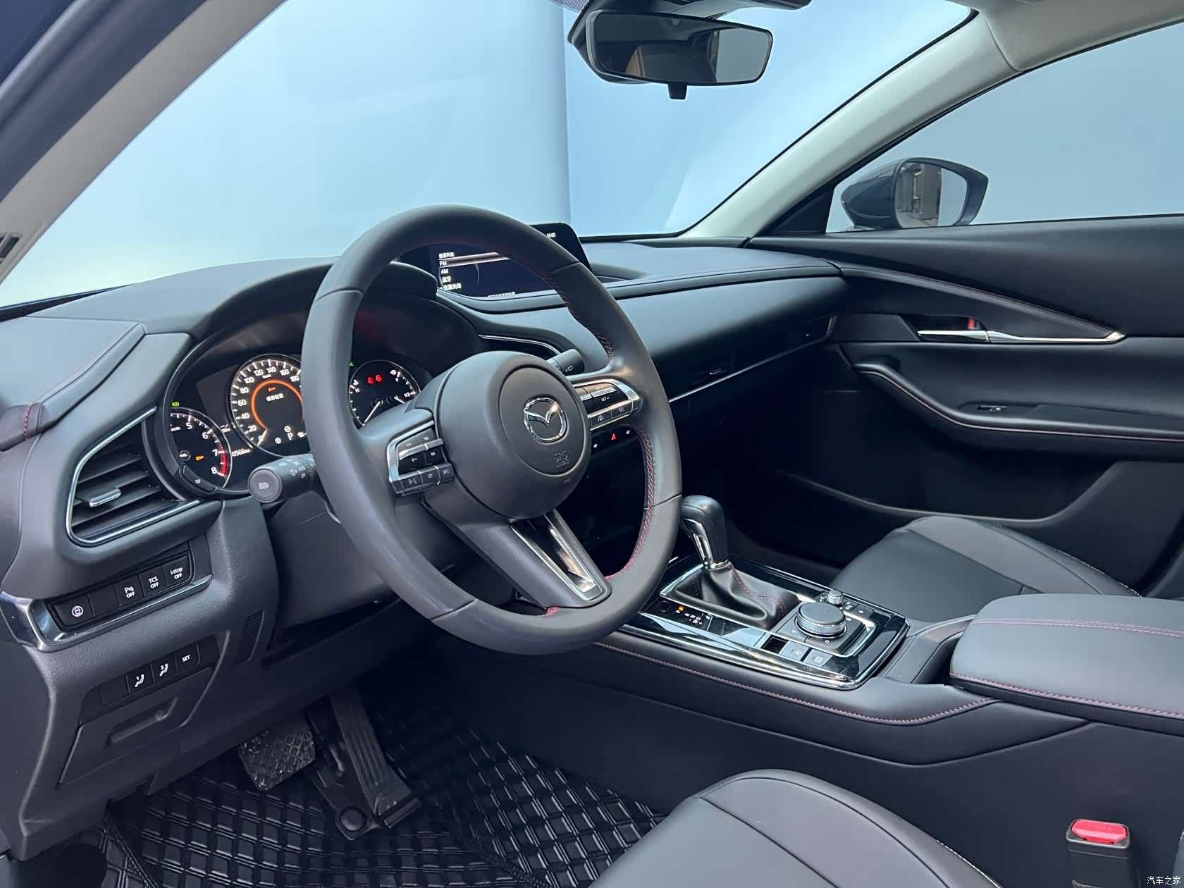 Mazda CX-30, 2023 22