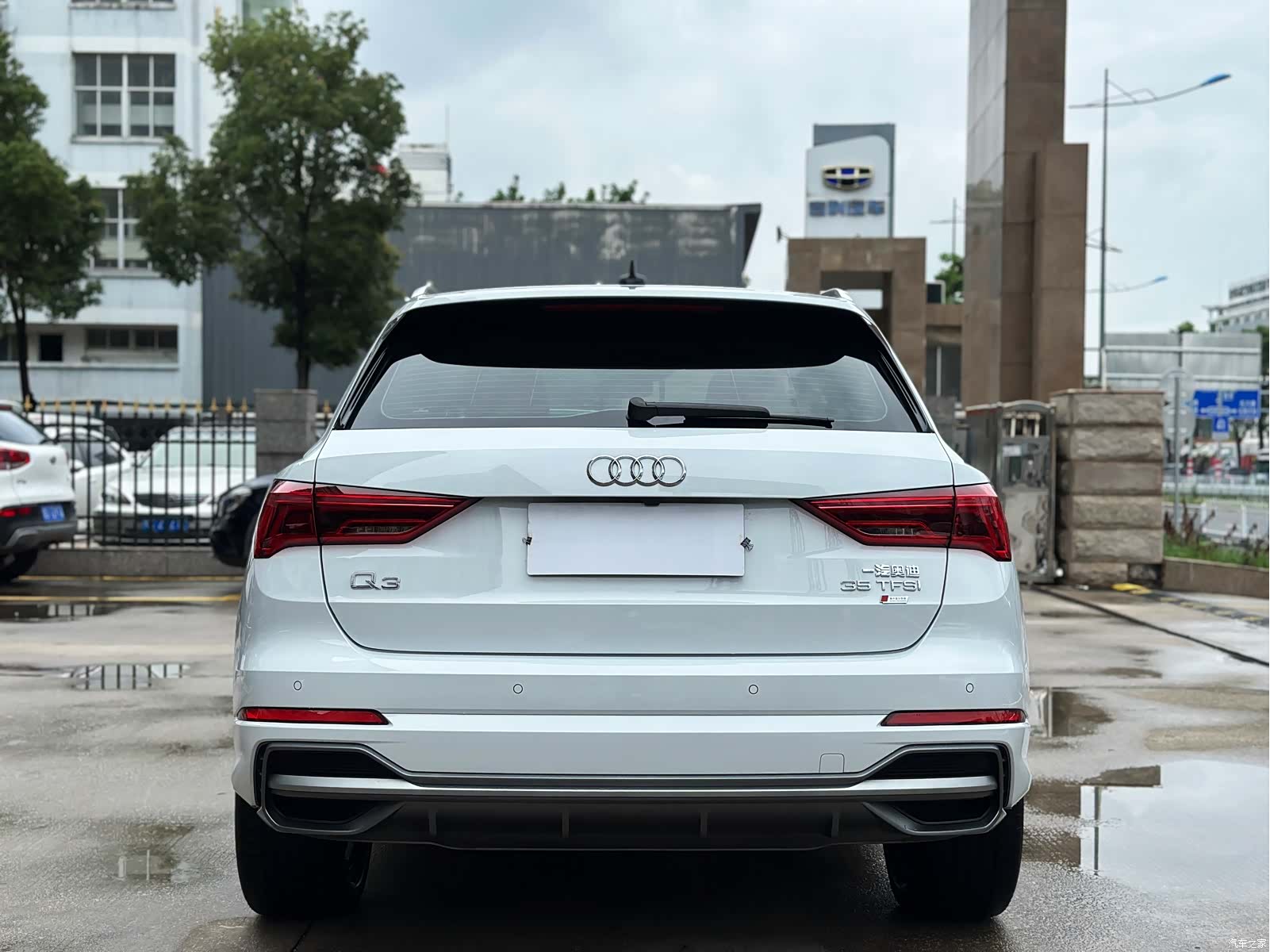 Audi Q3, 2022 все фото