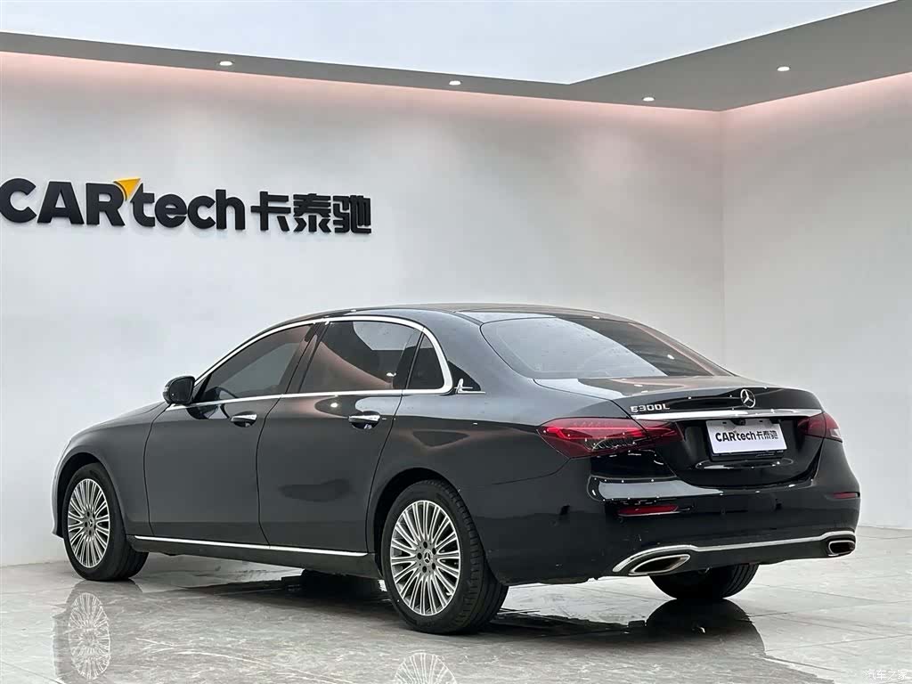 Mercedes-Benz E-Class, 2021 3