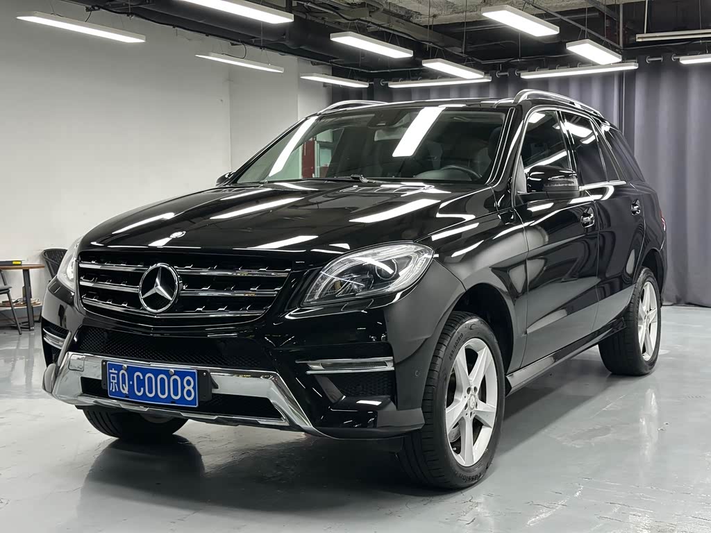 Mercedes-Benz M