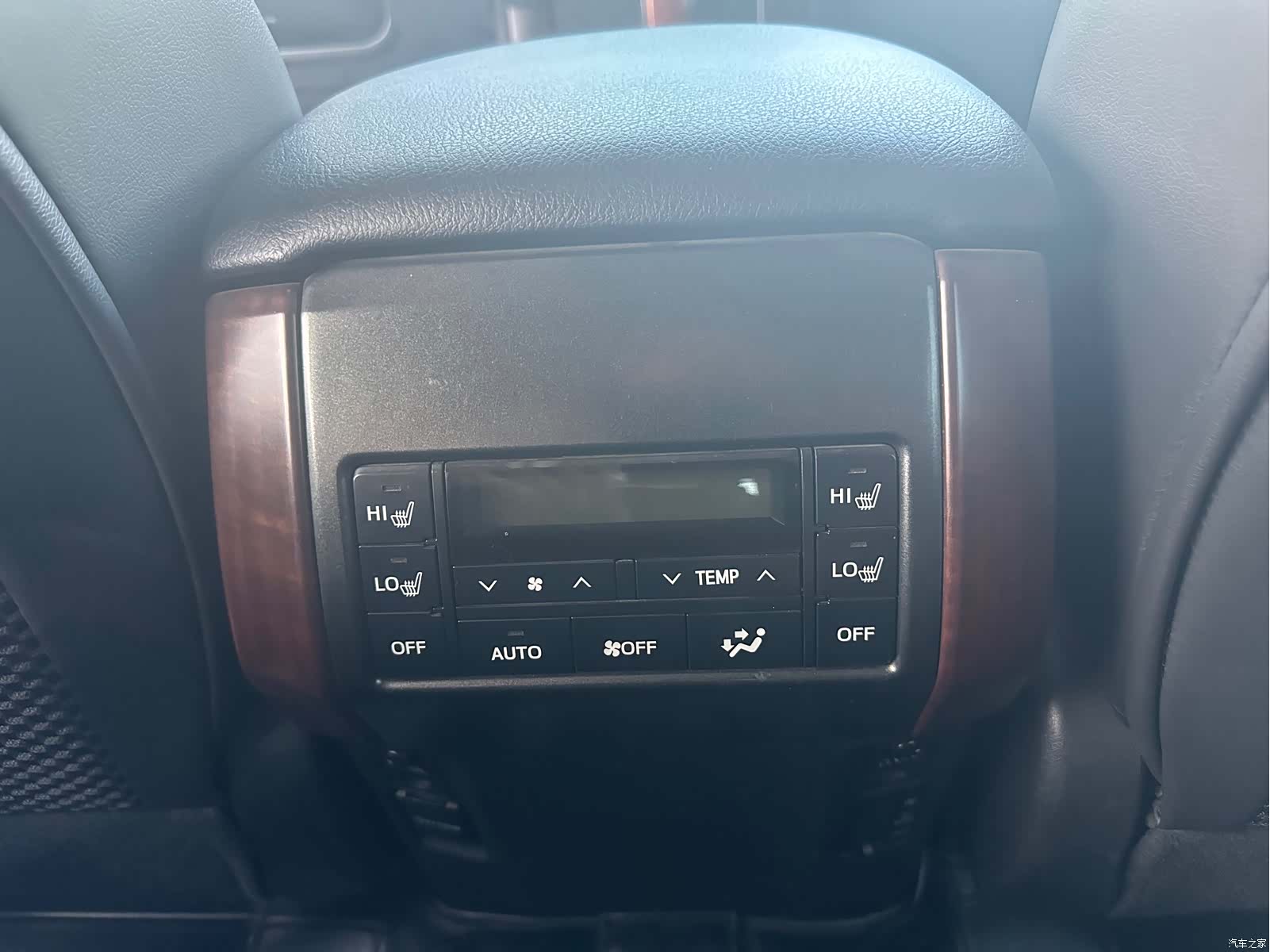 Toyota Prado, 2016 11