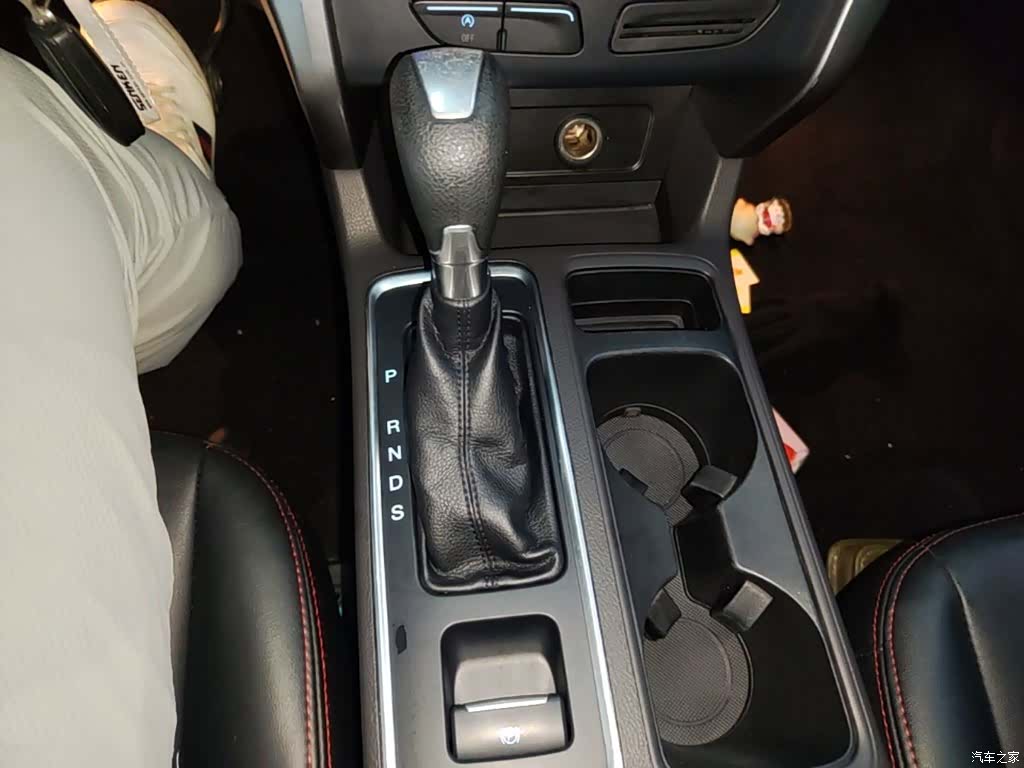 Ford Kuga, 2017 14