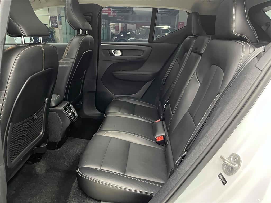 Volvo XC40, 2023 14