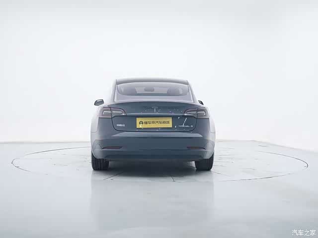 Tesla Model 3, 2020 4