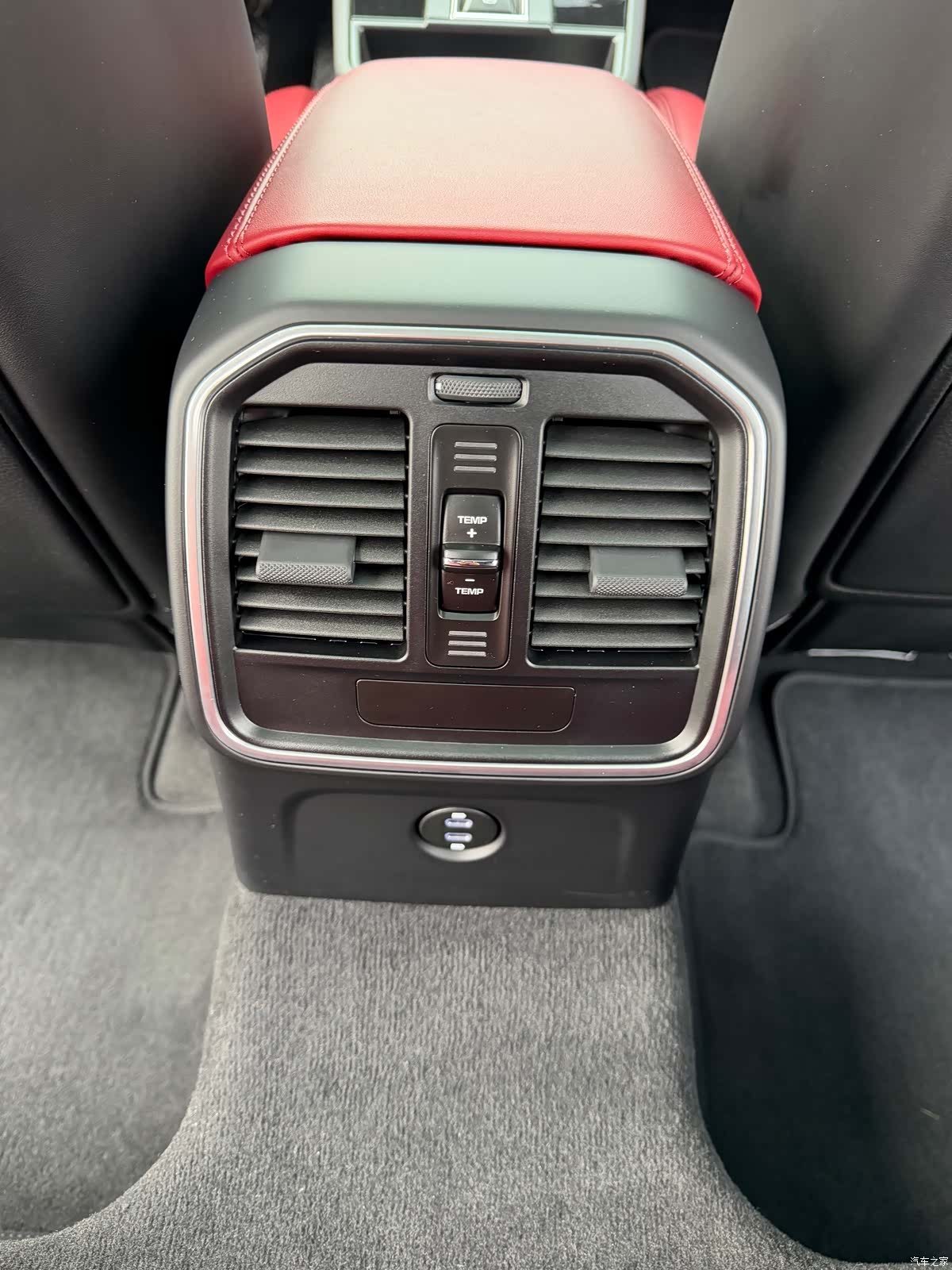 Porsche Macan, 2026 17