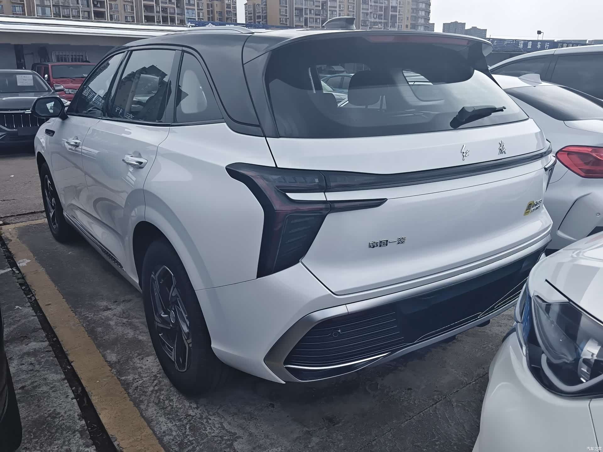 Hongqi HS3, 2024 15