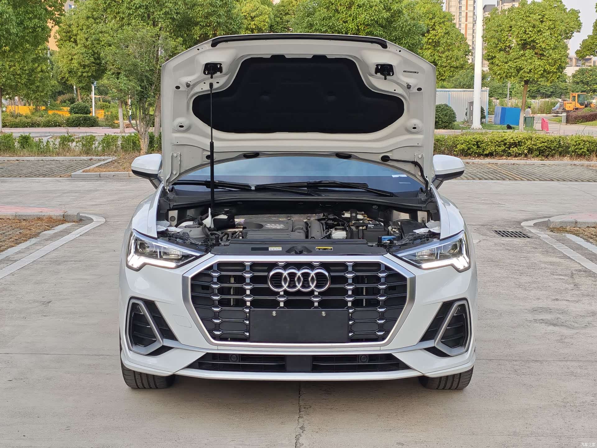 Audi Q3, 2023 20