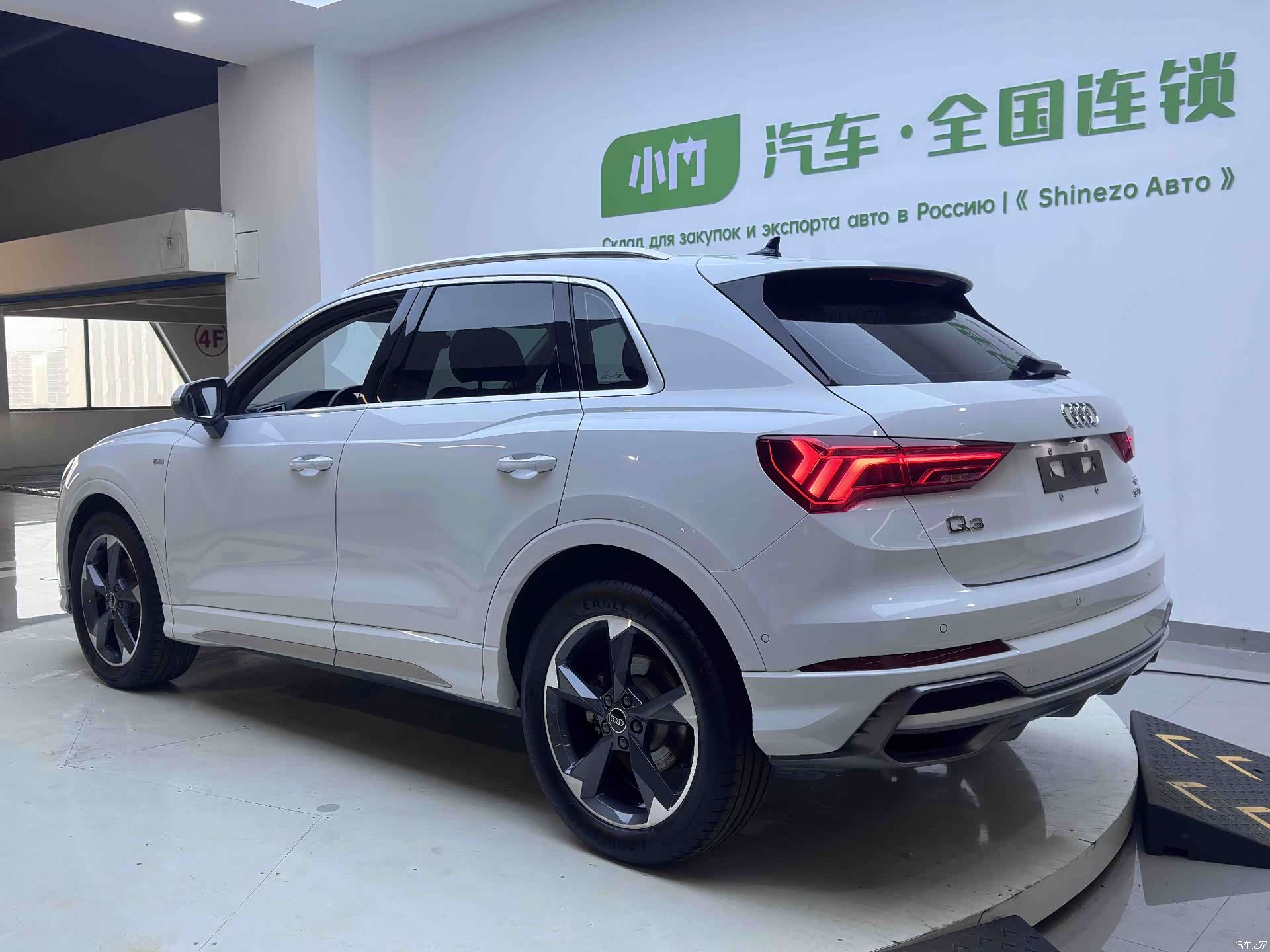 Audi Q3, 2022 все фото