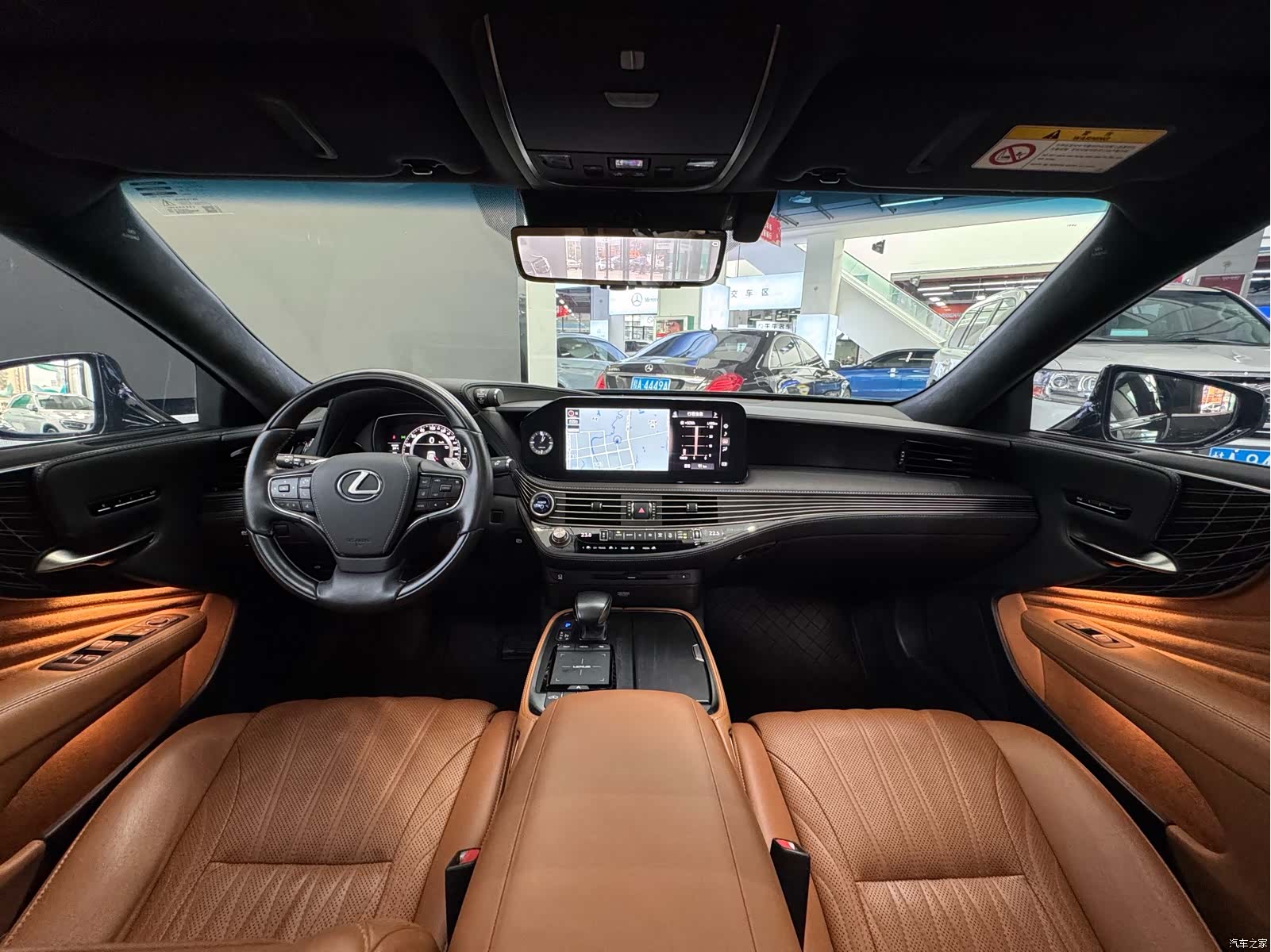 Lexus LS, 2021 8