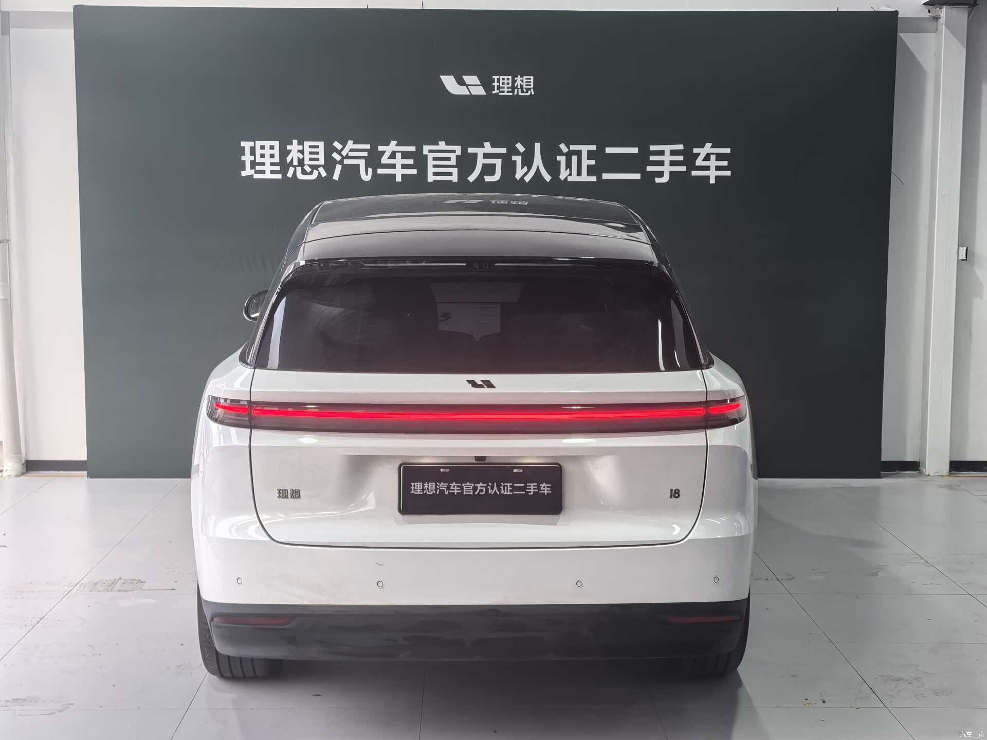 Li Auto i8, 2025 4
