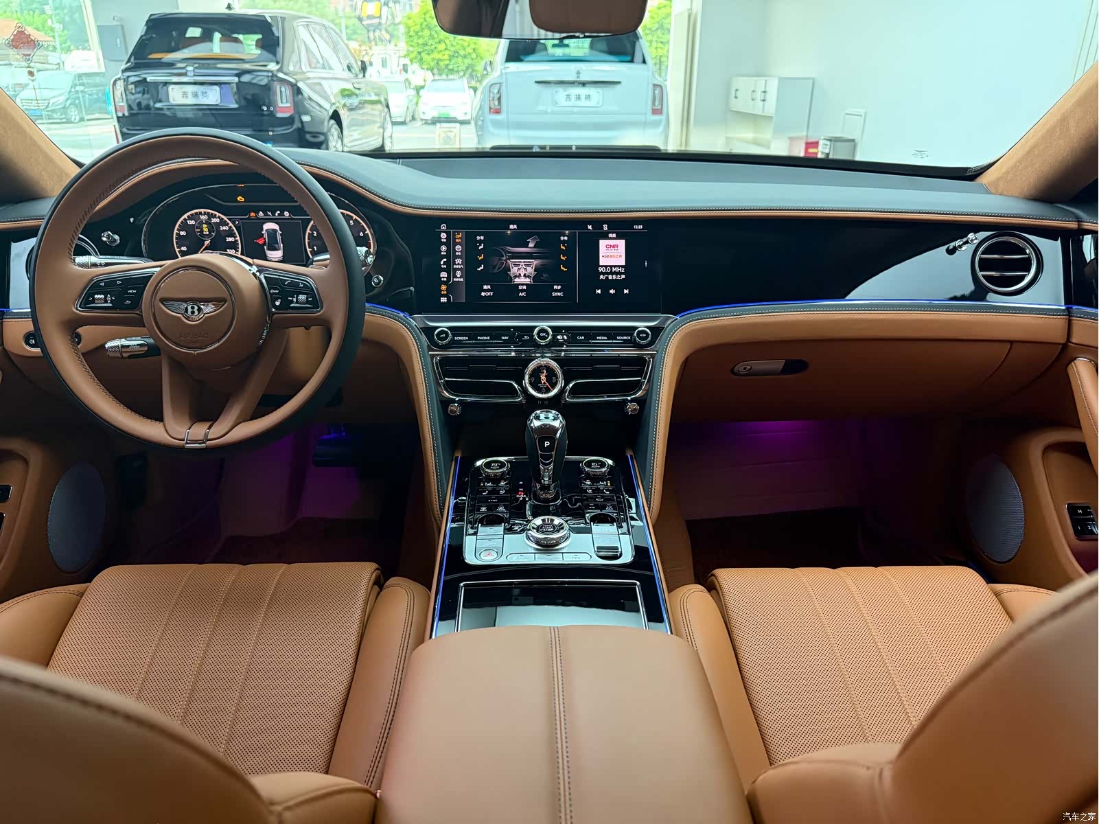 Bentley Flying Spur, 2025 13