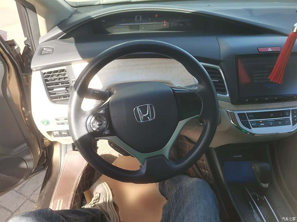 Honda Jade, 2016 11