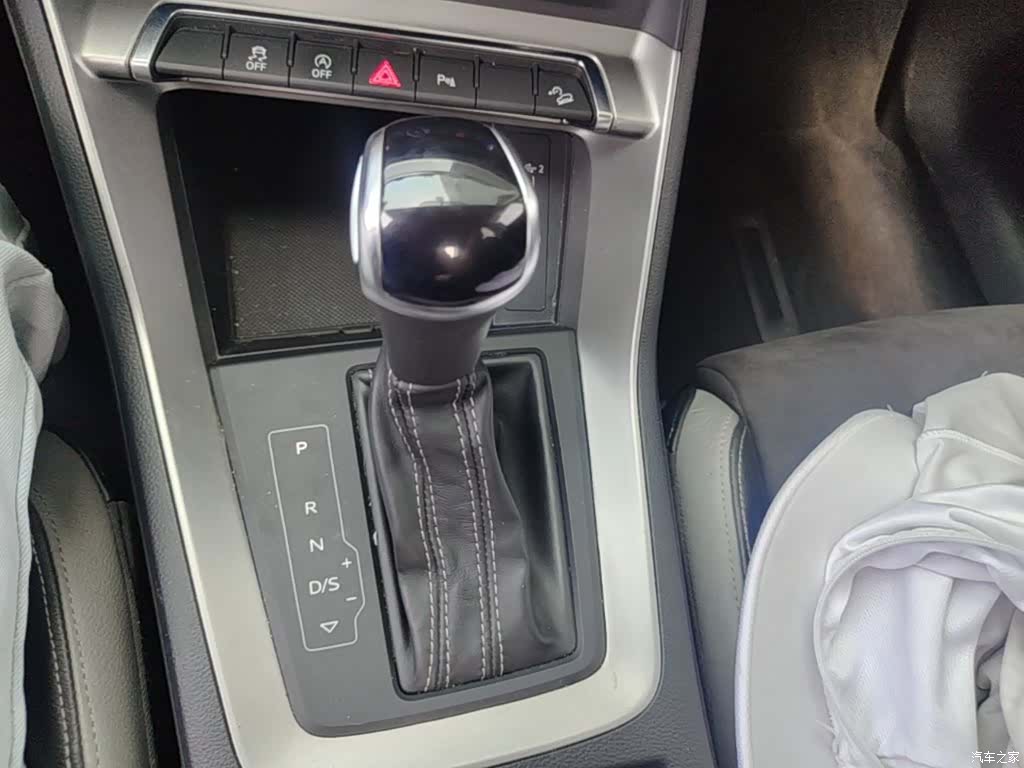 Audi Q3, 2019 21