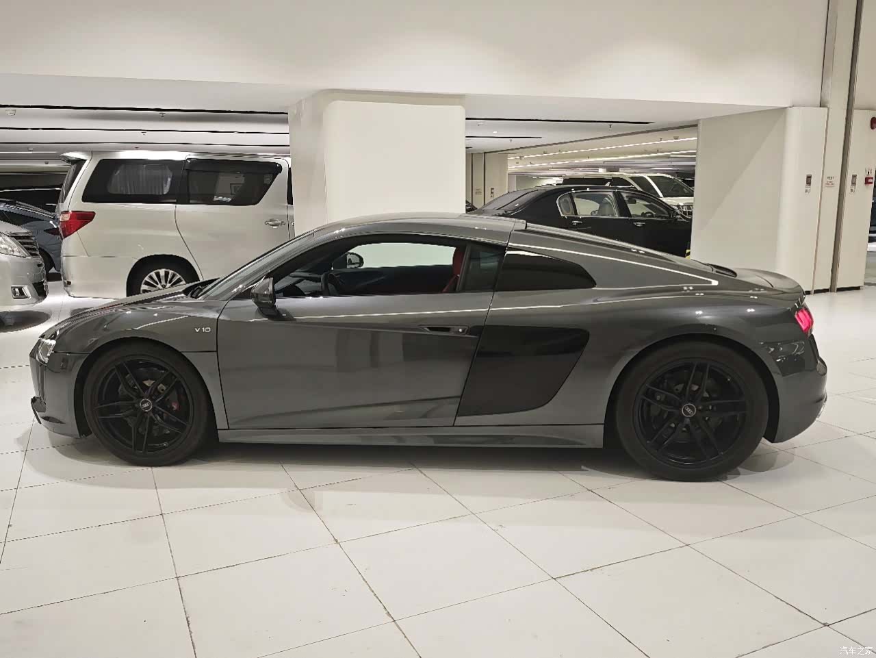 Audi R8, 2018 все фото
