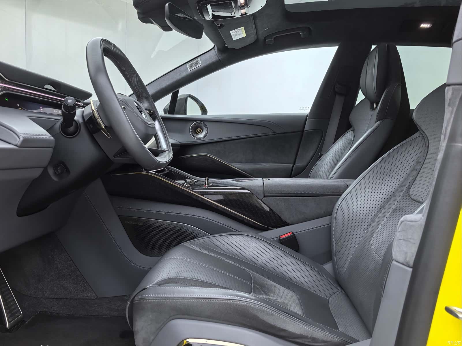 Lotus ELETRE, 2023 4