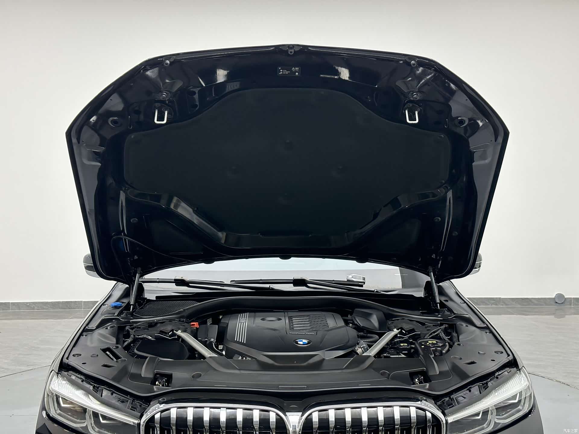 BMW 7 Series, 2020 24