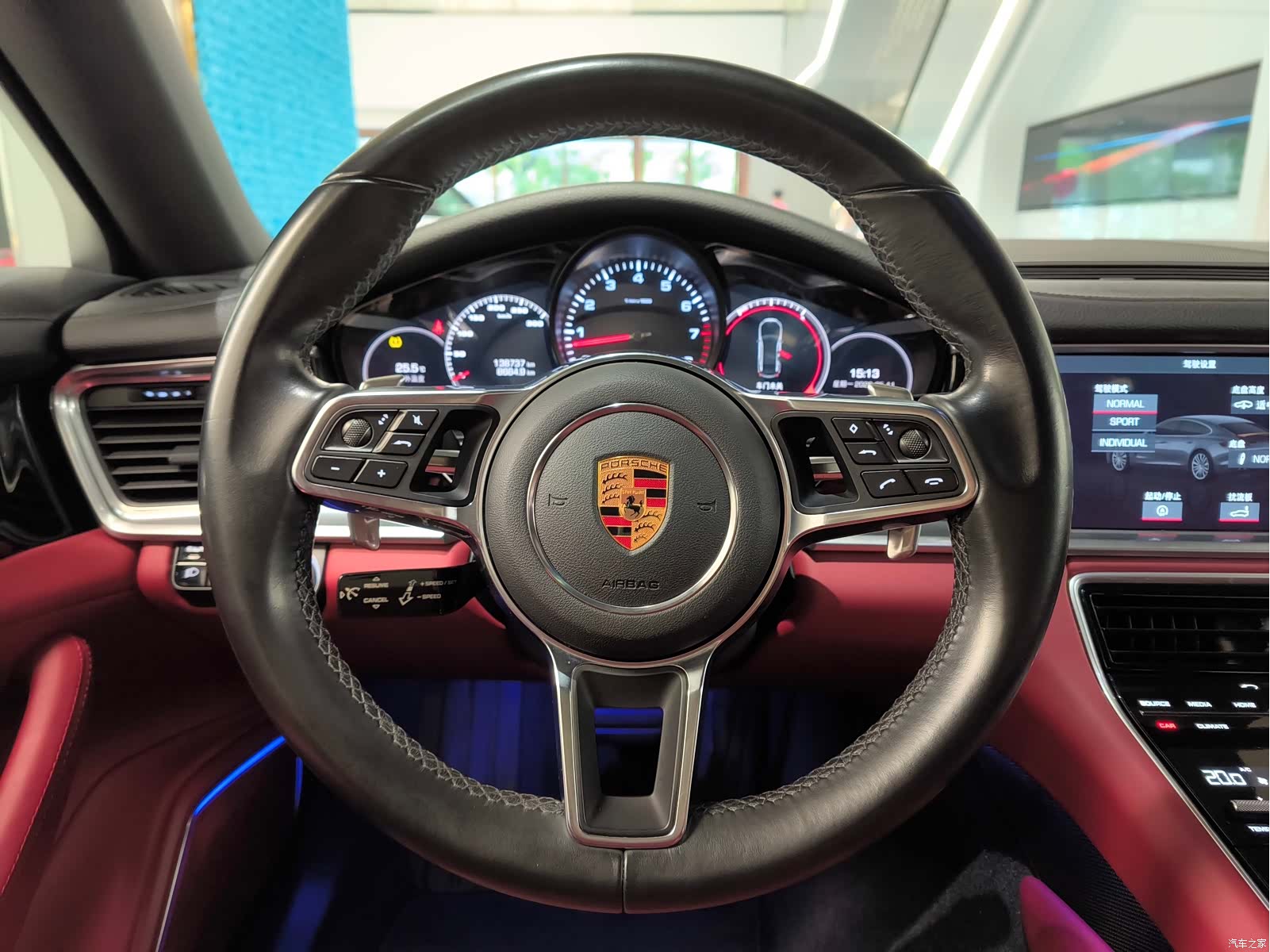 Porsche Panamera, 2018 10