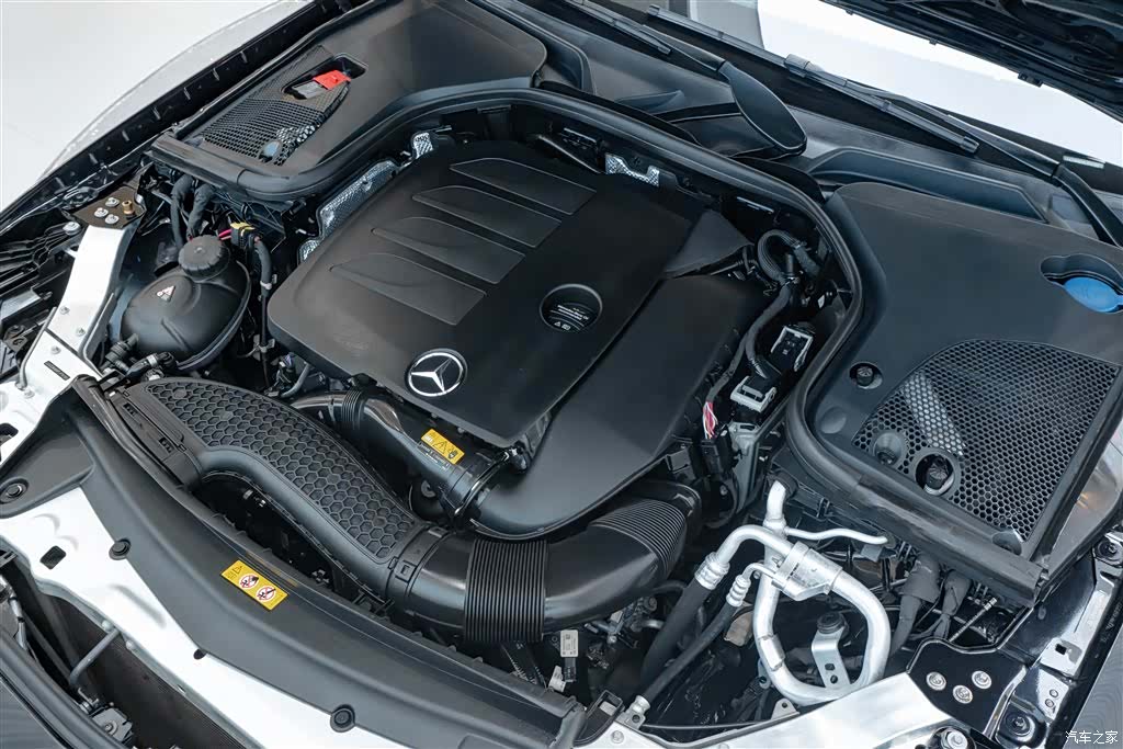 Mercedes-Benz E-Class, 2024 9