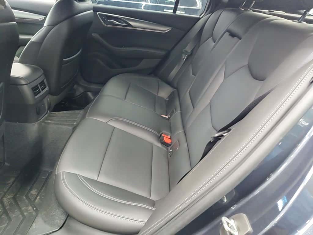 Cadillac CT5, 2022 17