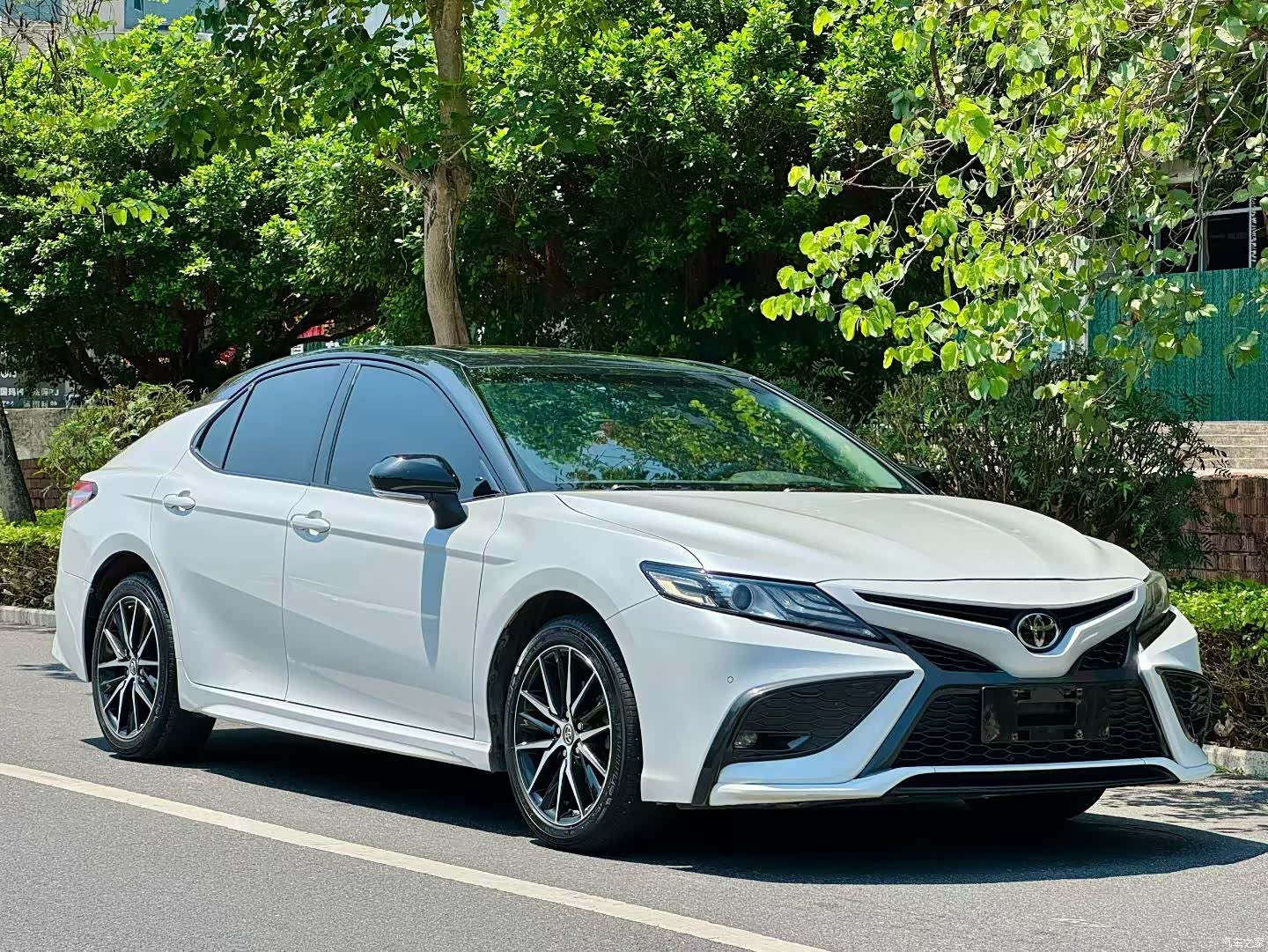 Toyota Camry, 2021 3